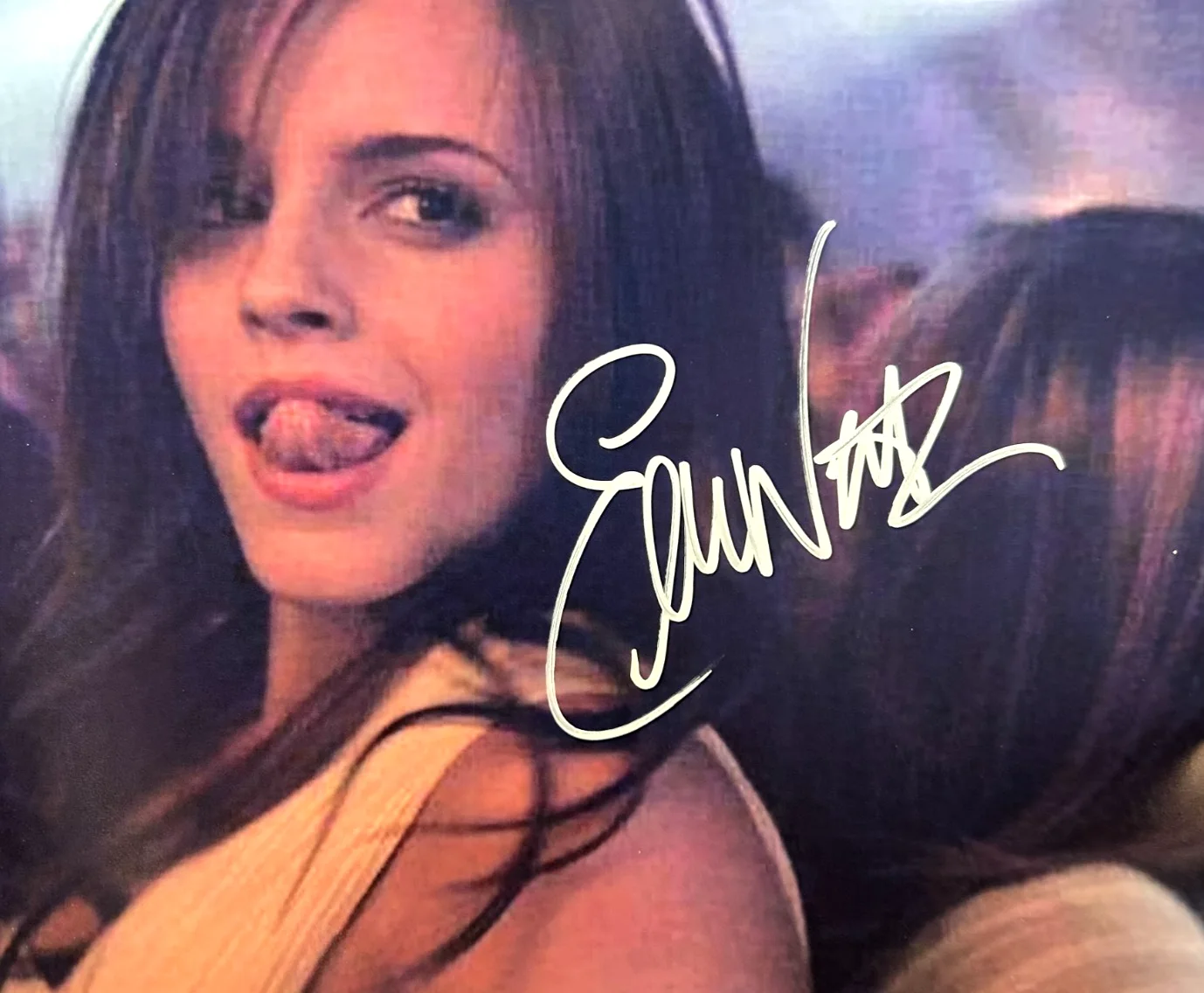 Emma Watson — Emma Watson Signed BLING RING 8x10" Authentic Autograph GENUINE w/COA, image 3