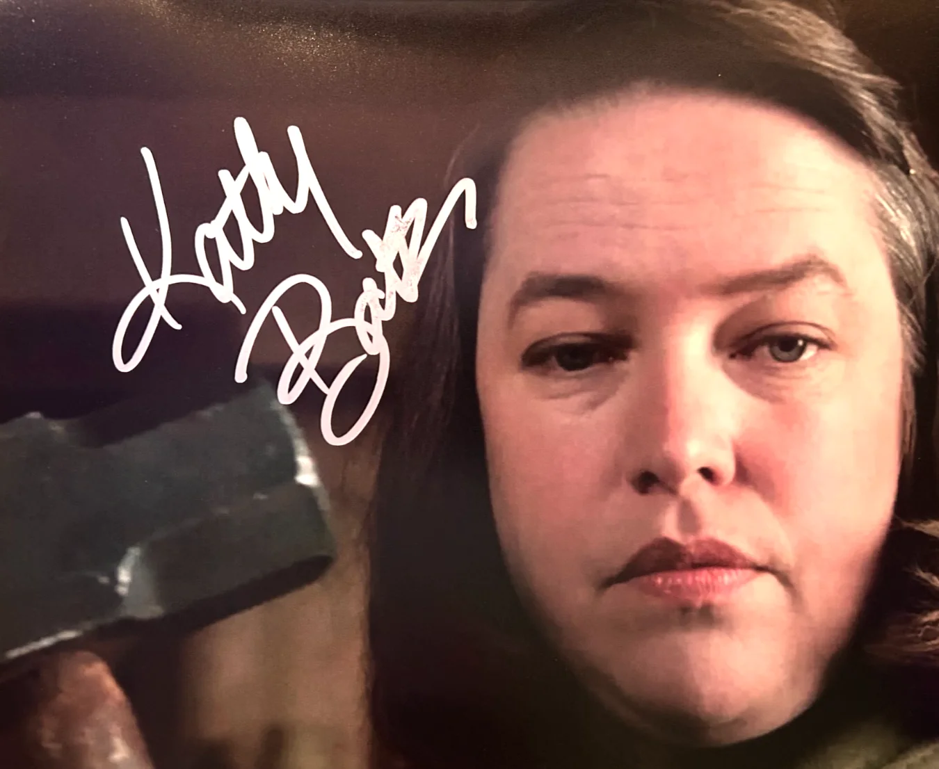Kathy Bates — Kathy Bates Signed (MISERY) 8x10" Authentic Autograph GENUINE w/COA, image 3
