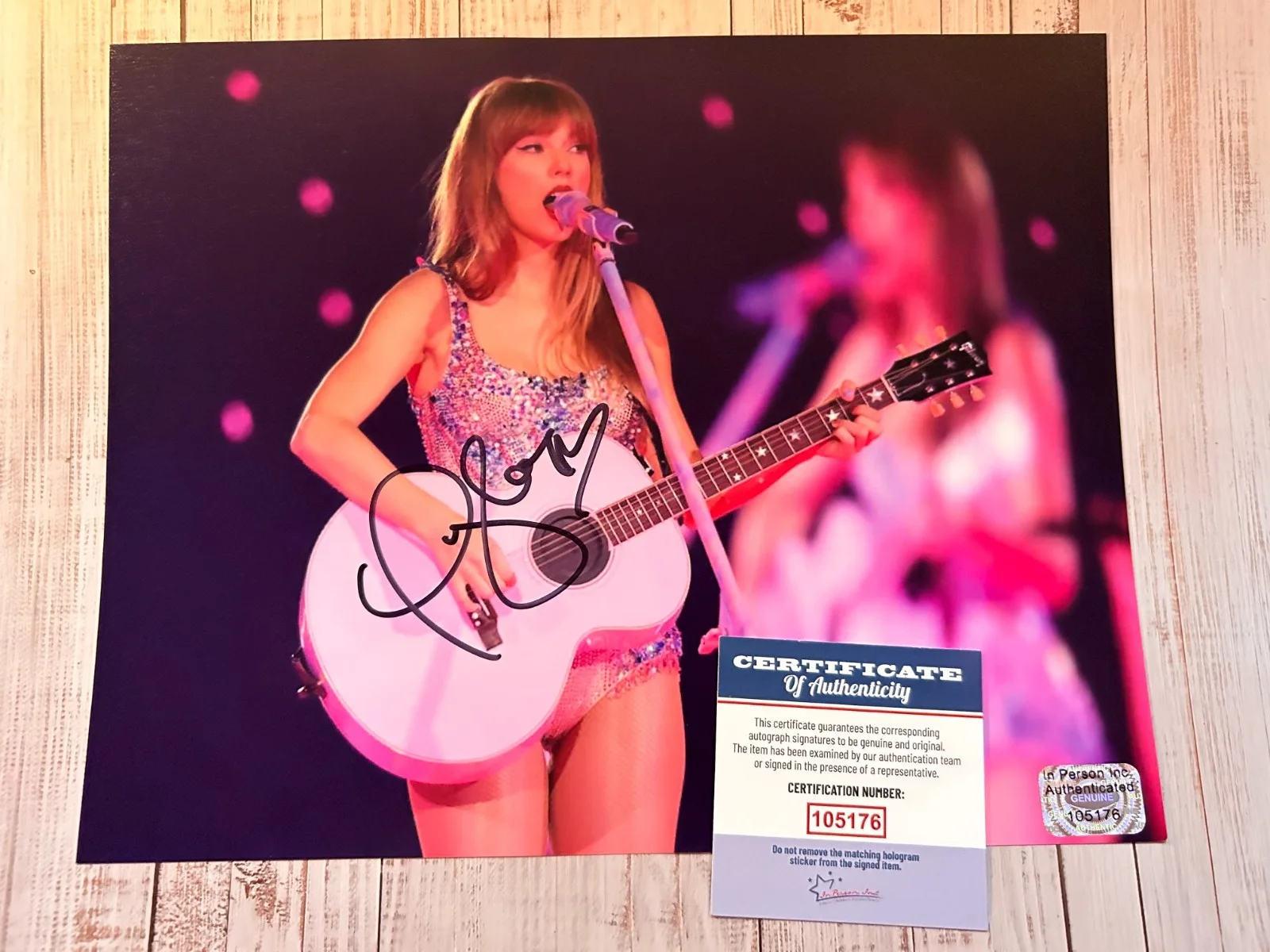 TAYLOR SWIFT Signed 8x10" Authentic Original Autograph GENUINE w/COA, image 3