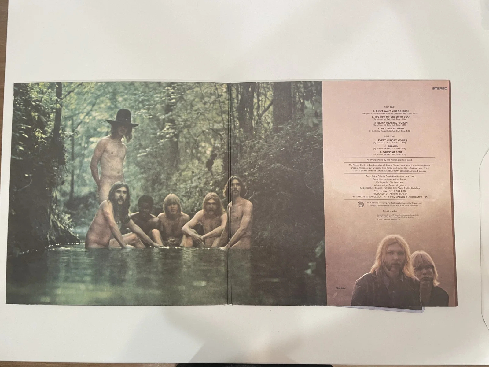 The Allman Brothers Band signed self titled debut vinyl Lp w Certificate of Auth, изображение 5