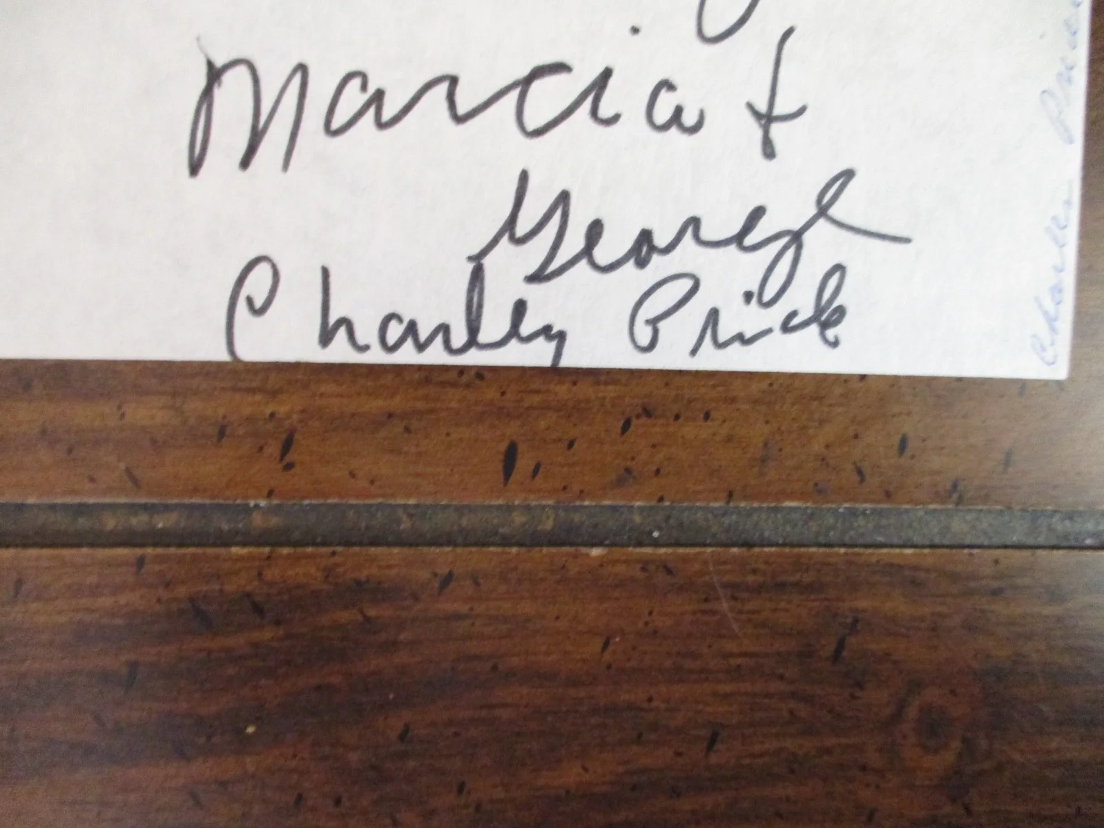 CHARLIE PRIDE(D-'20)(Kiss An Angel Good Mornin')Signed 3 x 5 Thin Piece of Paper, изображение 2