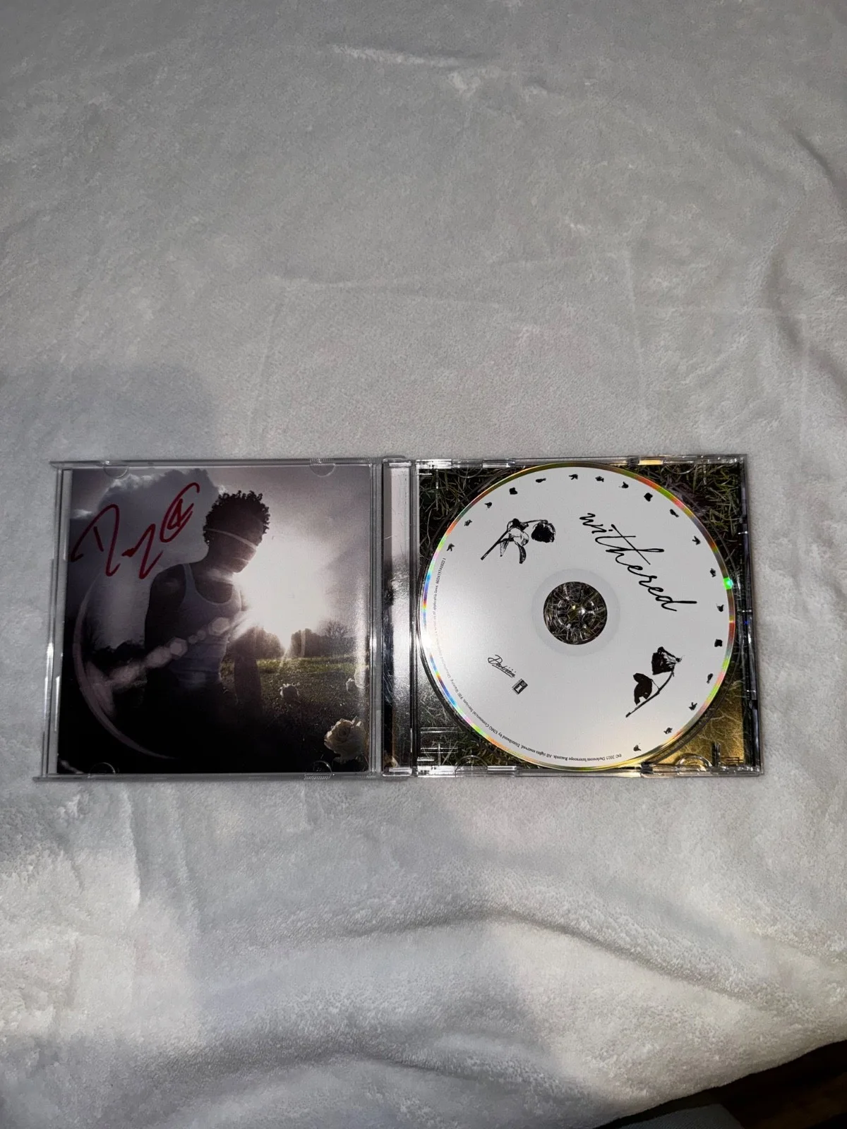 D4VD Signed Withered CD Autographed Insert/Cover, изображение 2