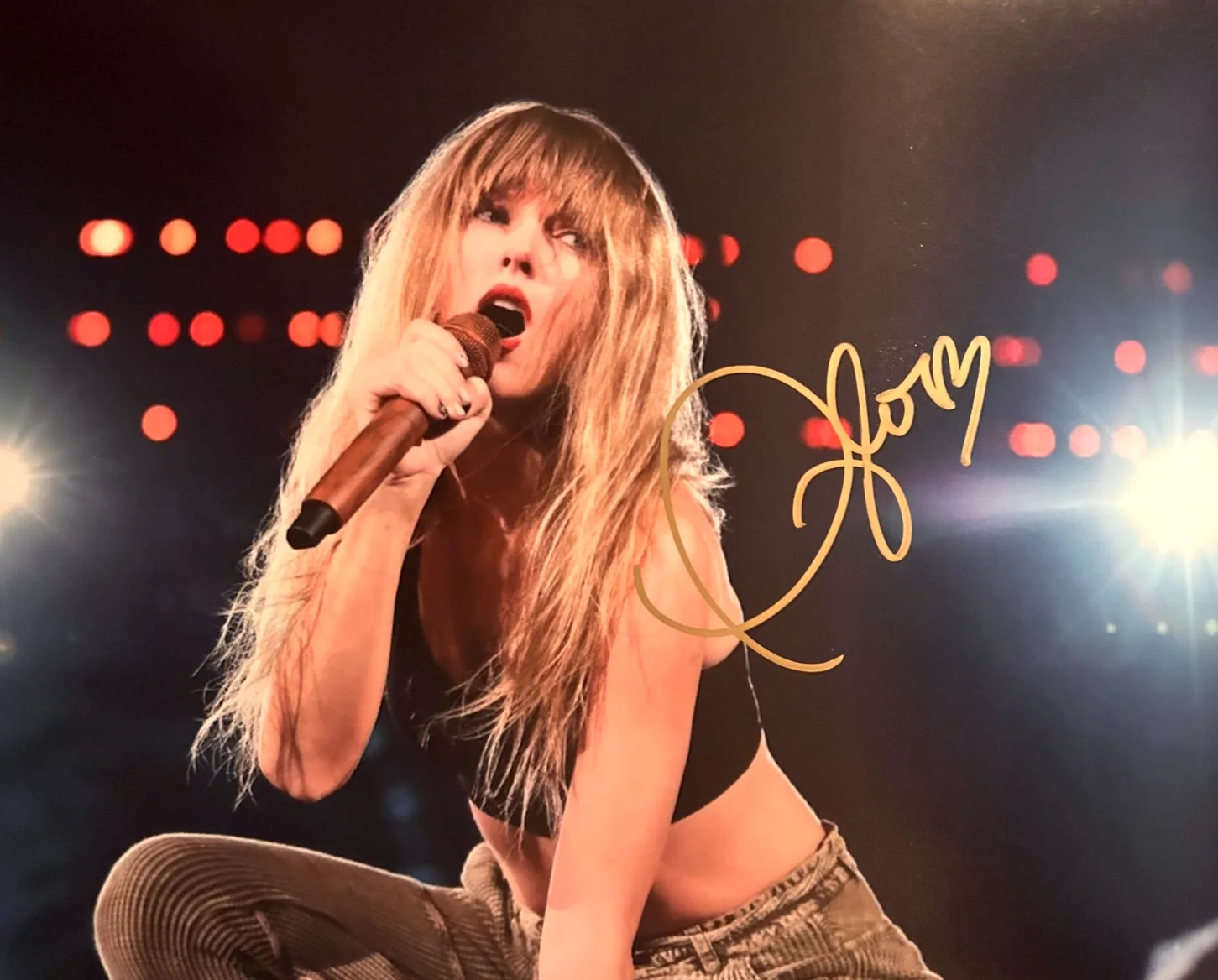 TAYLOR SWIFT Hand Signed 8x10 inch Original Autograph Authentic w/COA, image 3