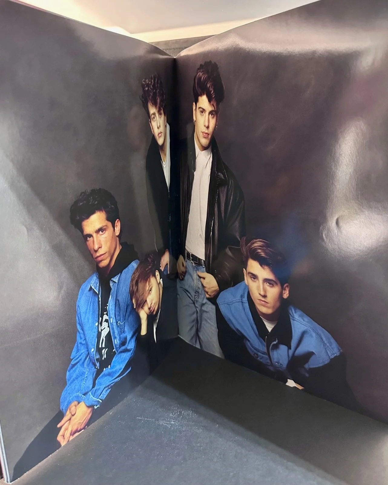 1991 New Kids On The Block 11"x14" Concert Program Signed By 5 w/ Ticket Stubs, изображение 4