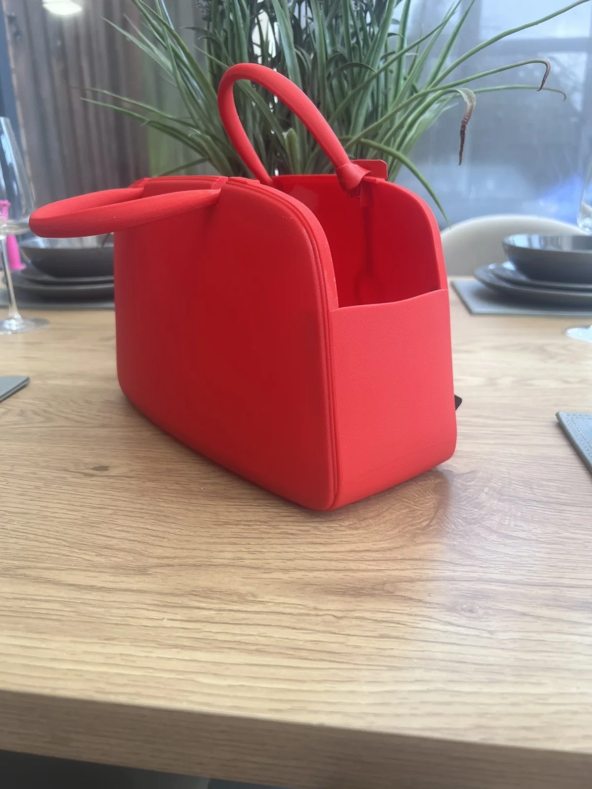 Odeon The Devil Wears Prada 2 Popcorn Bucket Handbag - BRAND NEW & UNUSED 🍿👠, image 3