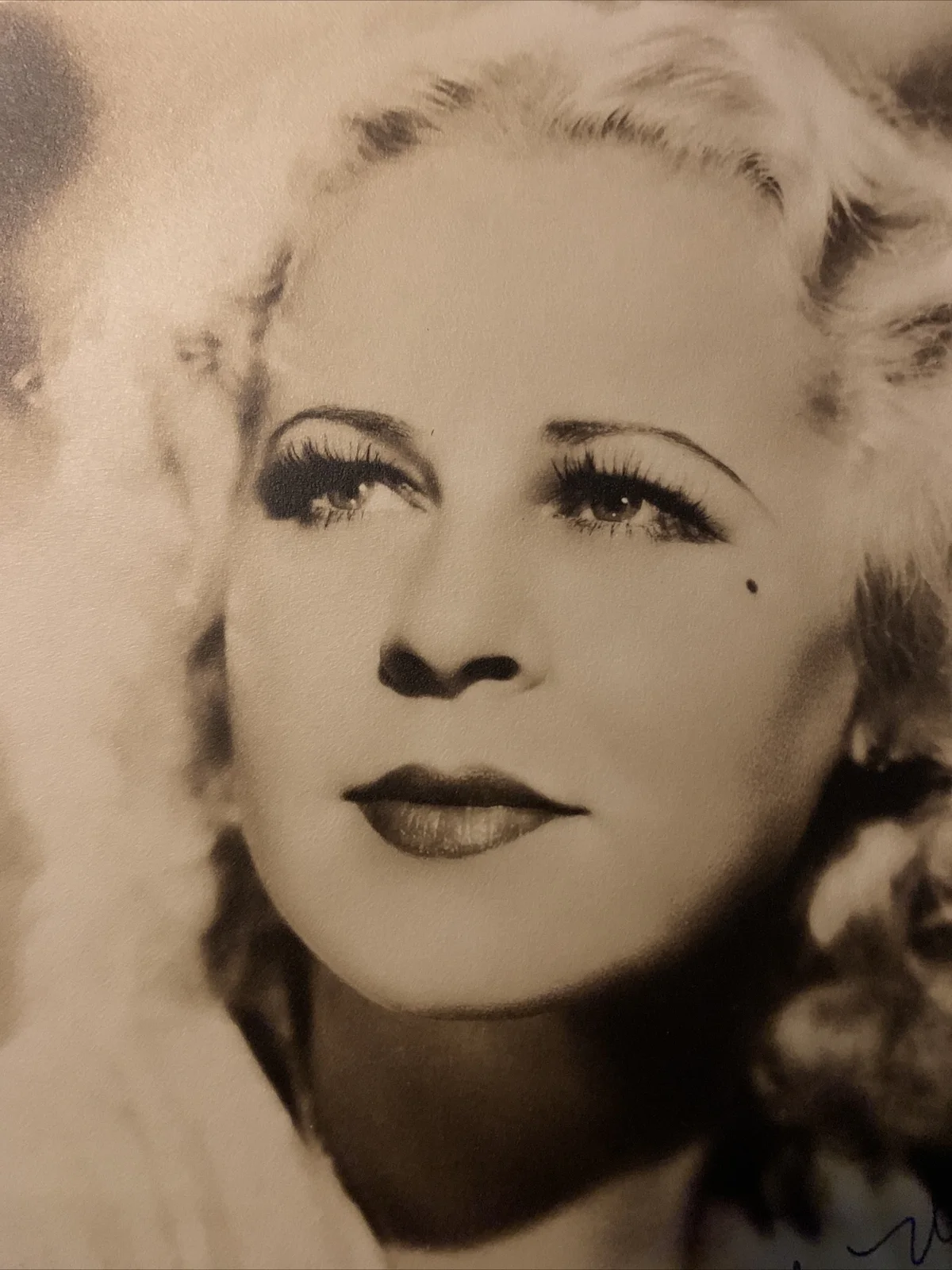 Lyda Roberti — Original Signed Autographed Lyda Roberti 8x10 Photo From 1935 Died 1938, изображение 2