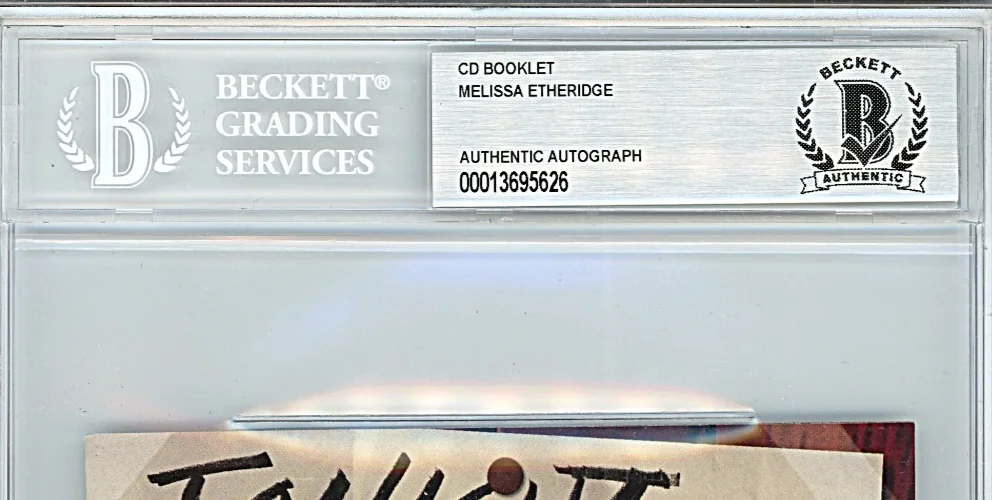 Melissa Etheridge — Melissa Etheridge Signed One Way Out CD Booklet Beckett BAS Slabbed Autograph, image 3