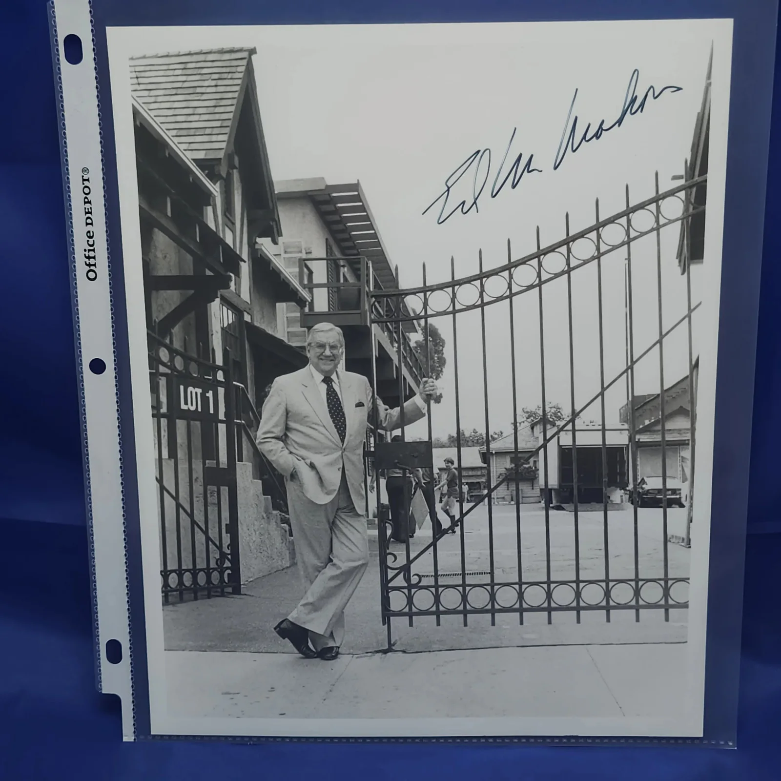 Ed McMahon — Ed McMahon Signed 8x10 Black & White Photograph Autograph, image 3