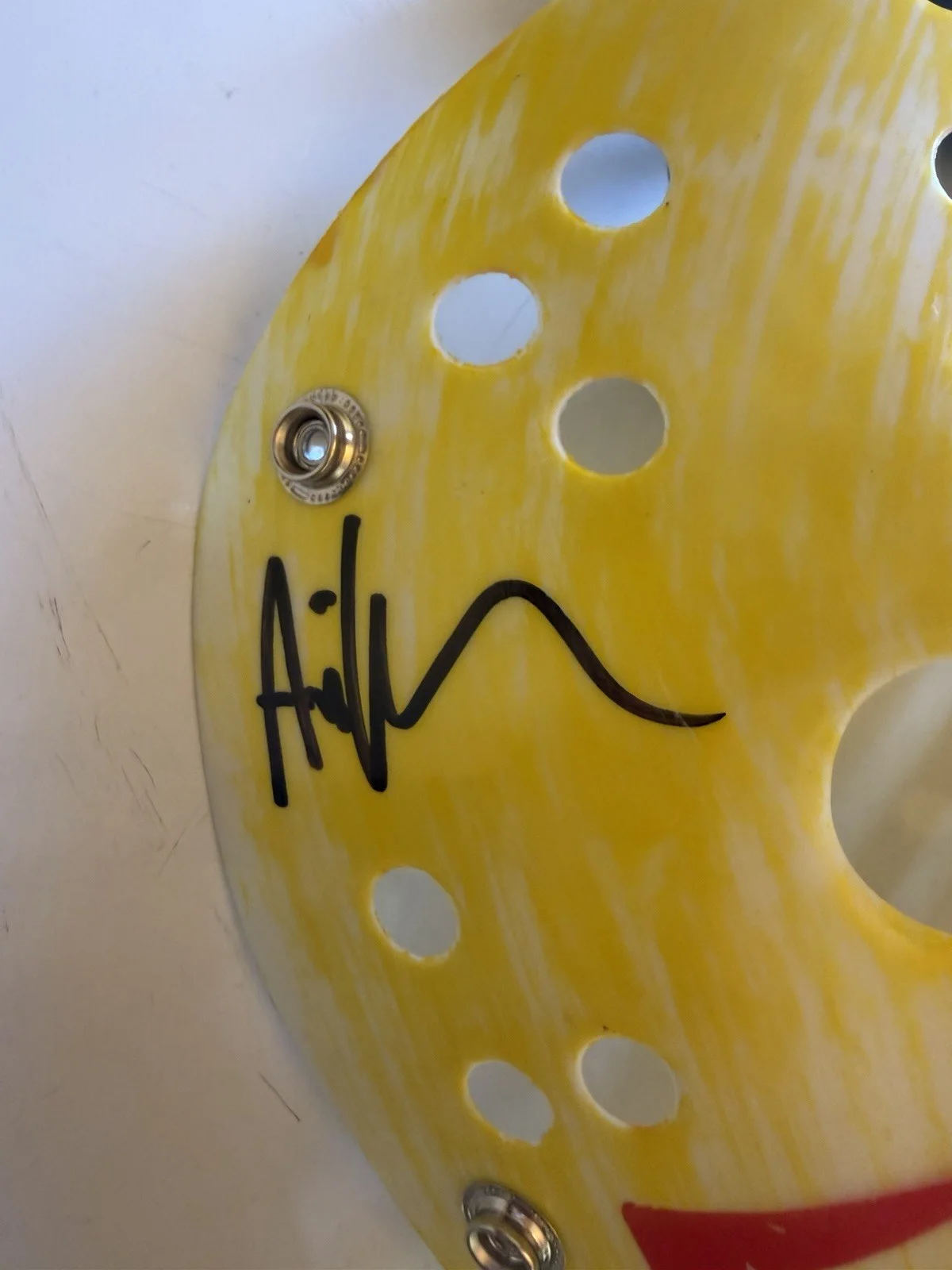 Ari Lehman — Iconic Hockey Mask From Friday 13th Jason Voorhees Autographed By Ari Lehman, изображение 2