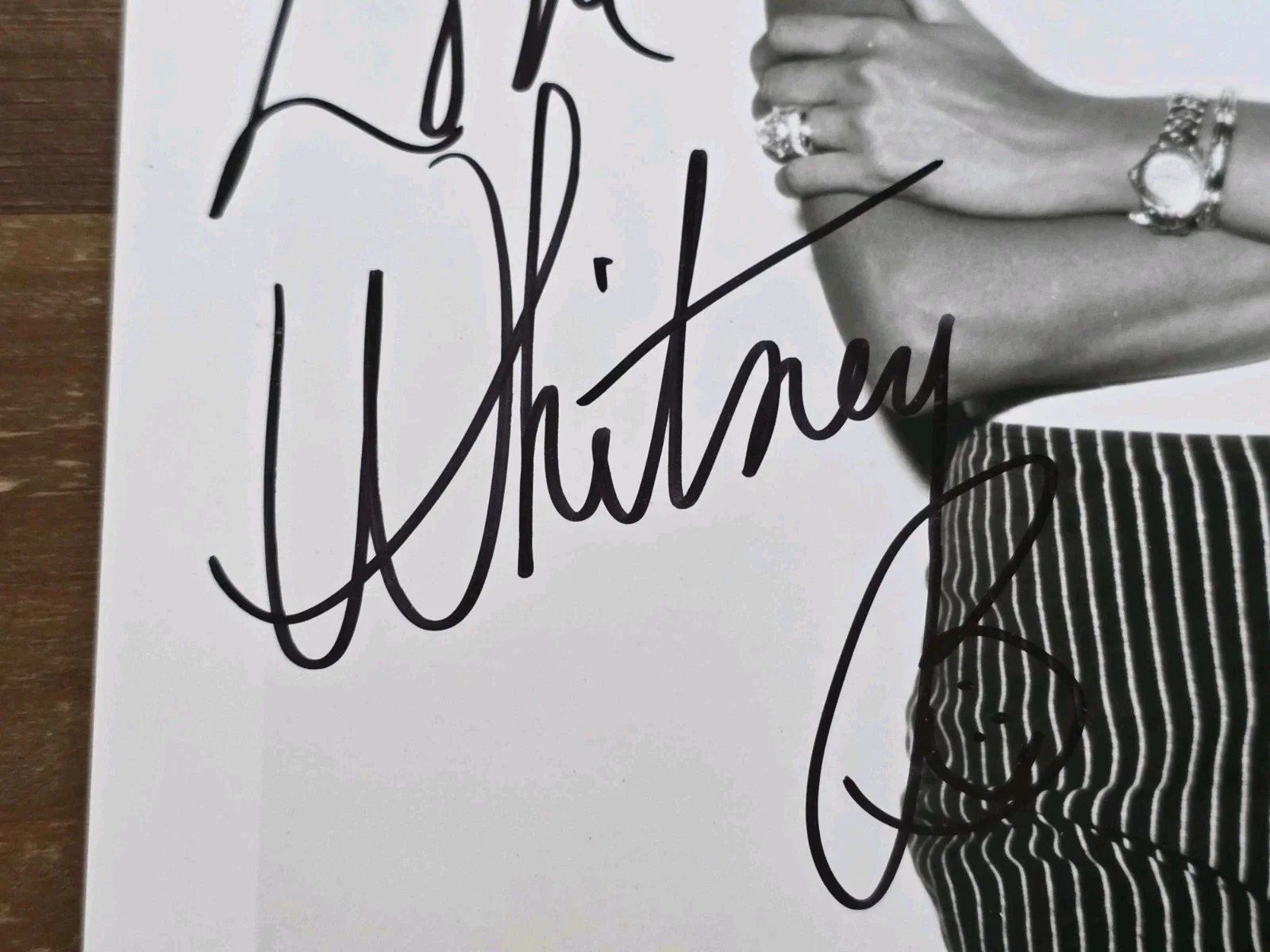 Whitney Houston Signed Autograph Arista Records 8x10 Promo Photo RARE 🐐, изображение 4