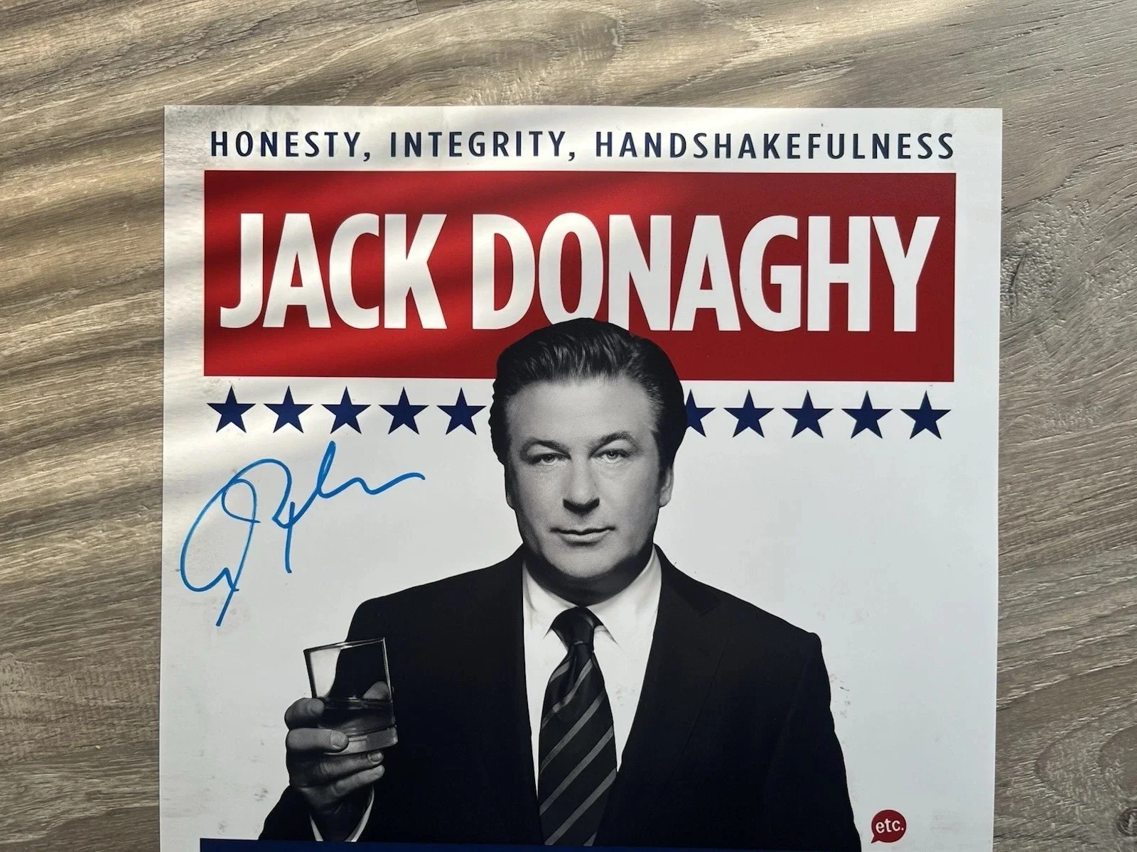 Alec Baldwin — Alec Baldwin Signed 30 Rock 11x14 Photo JSA COA Jack Donaghy, изображение 3