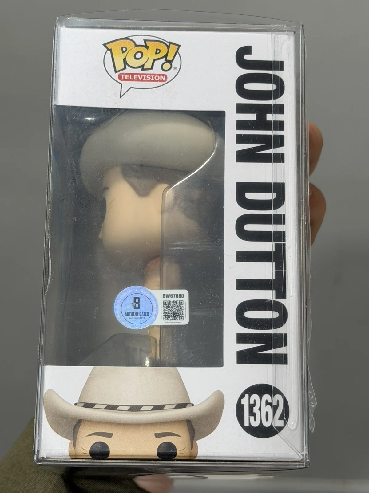 KEVIN COSTNER — KEVIN COSTNER SIGNED AUTOGRAPH YELLOWSTONE FUNKO POP 1362 BECKETT JOHN DUTTON, изображение 2