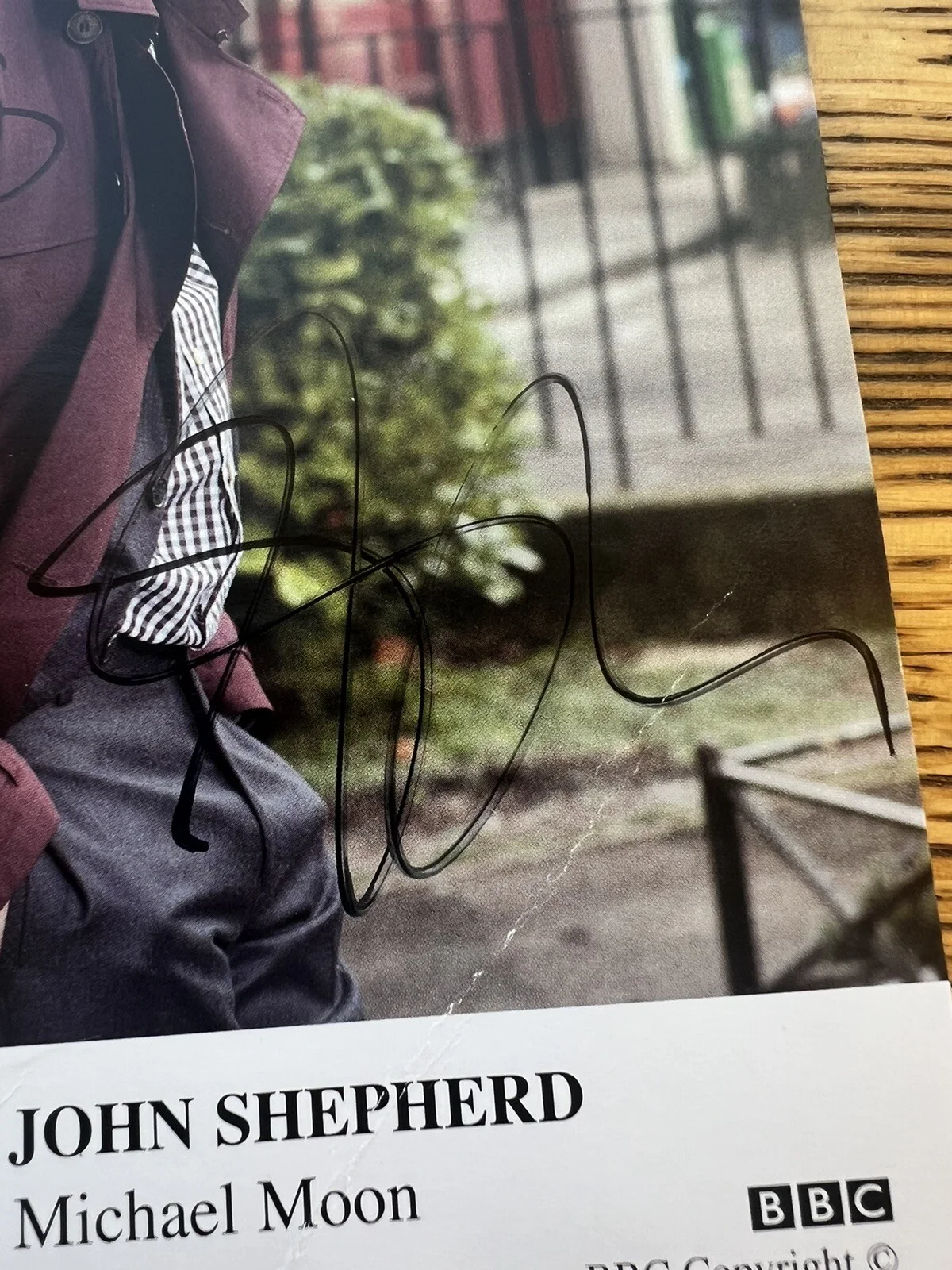 STEVE JOHN SHEPHERD *Michael Moon* EASTENDERS HAND SIGNED AUTOGRAPH CAST CARD, изображение 3