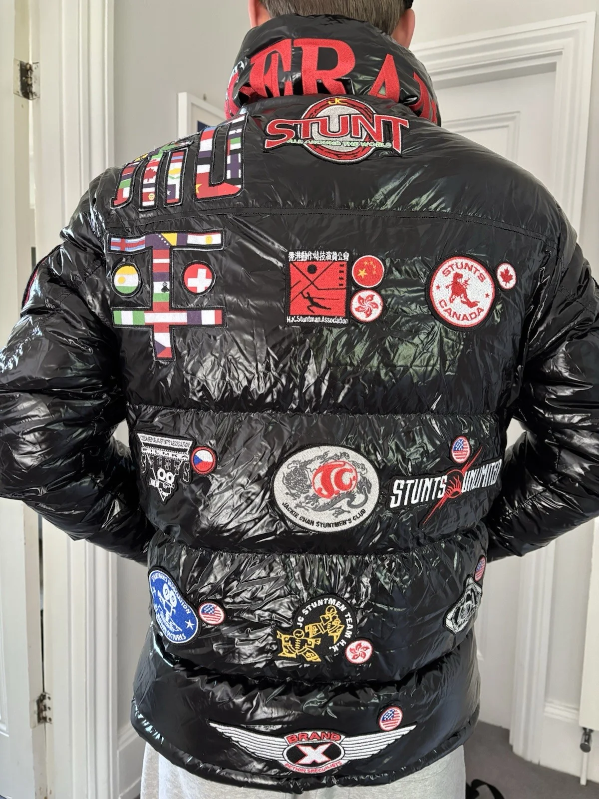 Exclusive Jackie Chan Bomber Jacket Gifted To Crew On The Film The Foreigner, изображение 2