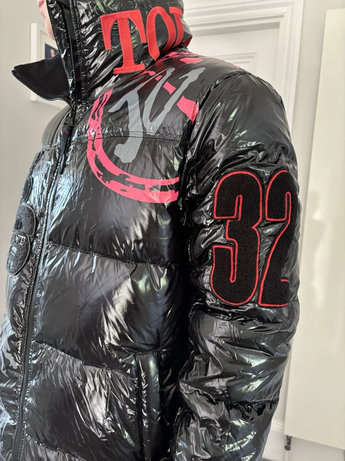 Exclusive Jackie Chan Bomber Jacket Gifted To Crew On The Film The Foreigner, изображение 5