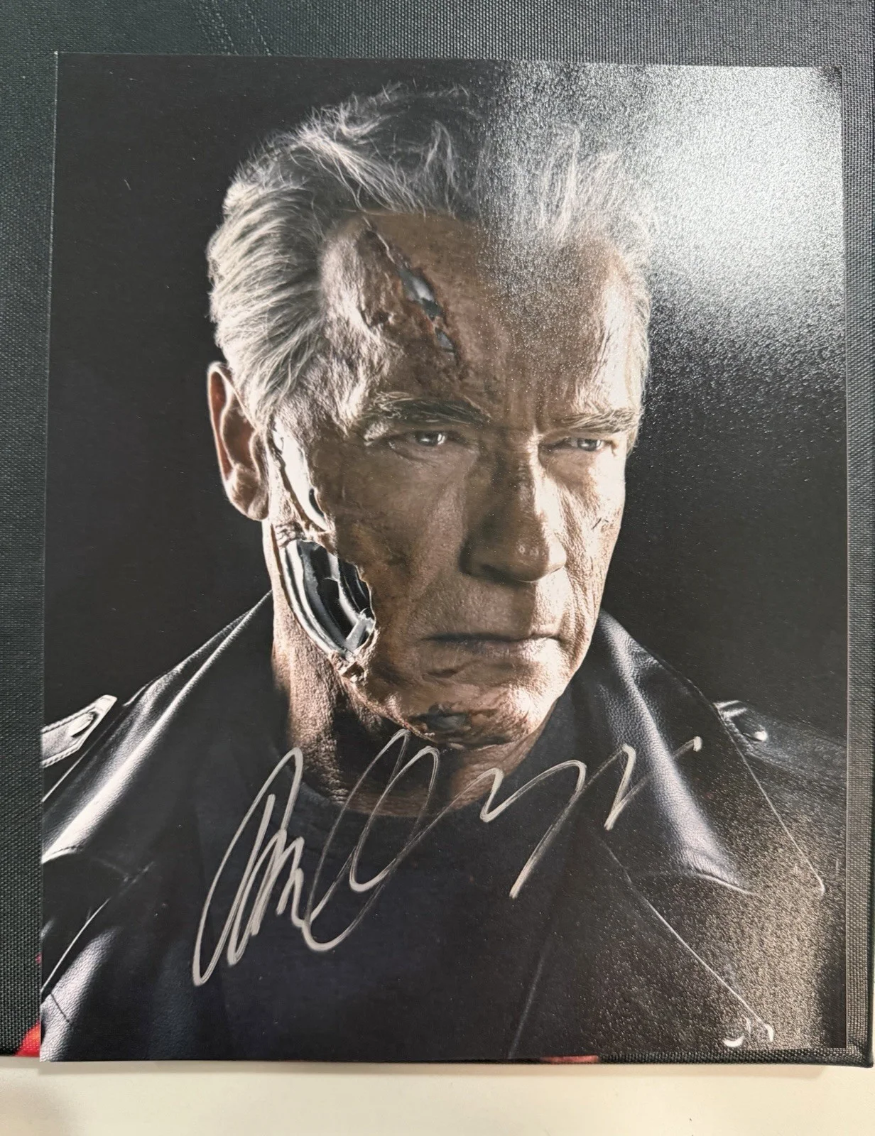 Arnold Schwarzenegger — Arnold Schwarzenegger Signed Terminator Genisys 8x10 Photo Musicgroove, изображение 2