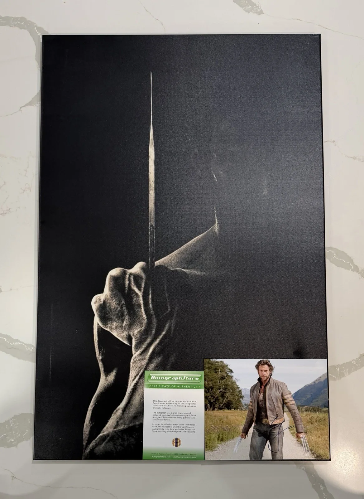 The Wolverine Autographed Original 8x10 Photo Authenticated by Autograph Store, изображение 2