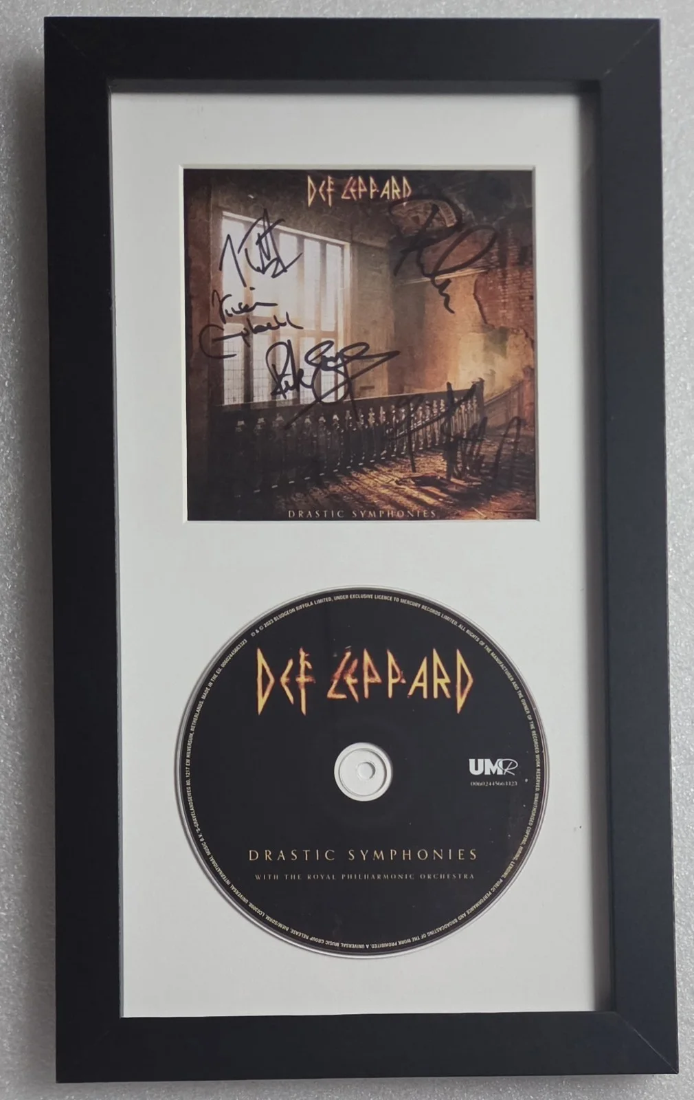 DEF LEPPARD SIGNED CD DISPLAY BECKETT LOA JOE ELLIOTT AUTOGRAPHED PRESENT GIFT, image 2
