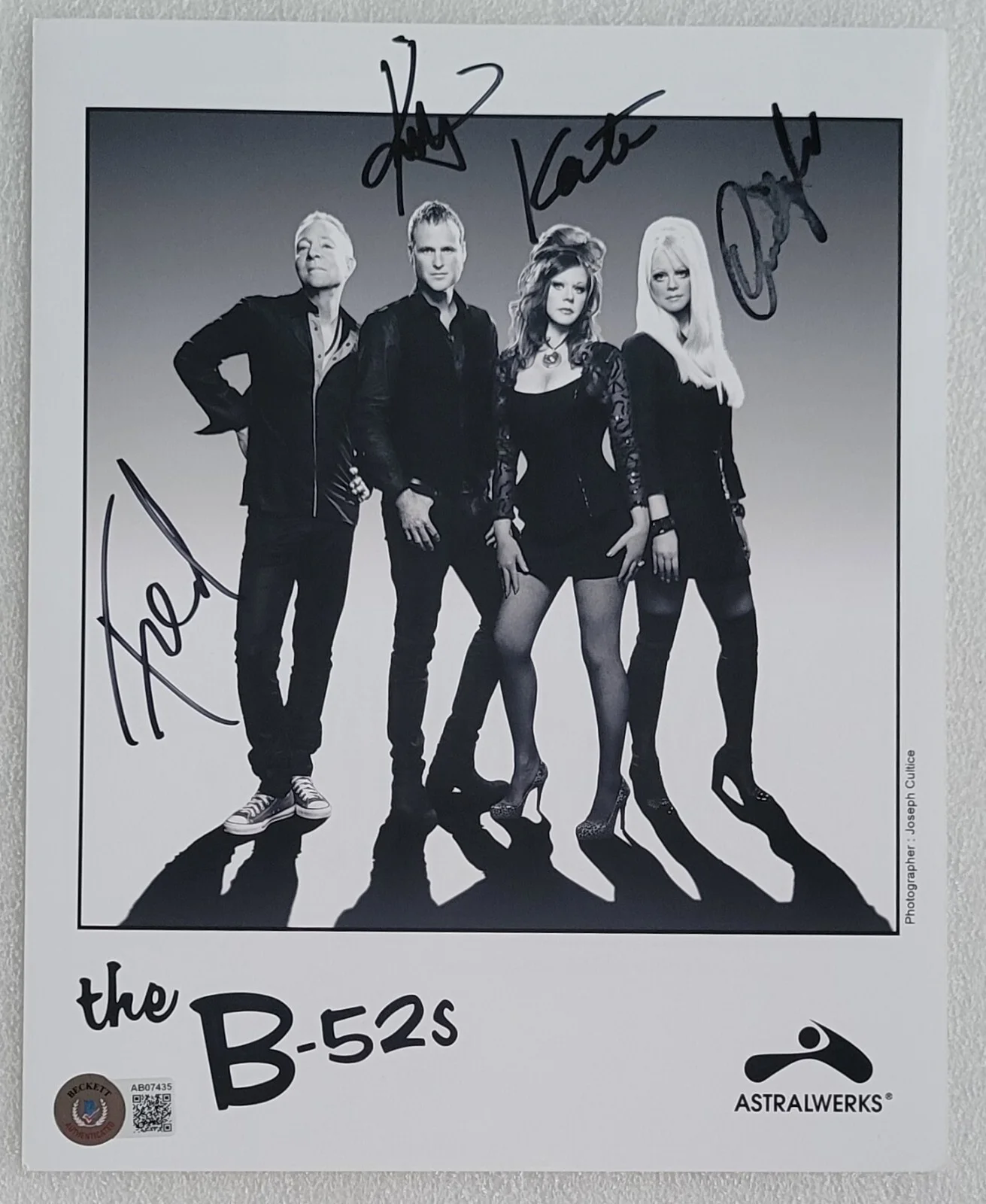 B-52S SIGNED PHOTO BECKETT LOA BAS COA FULL LETTER AUTOGRAPHED 8X10 B 52S BAND, изображение 2