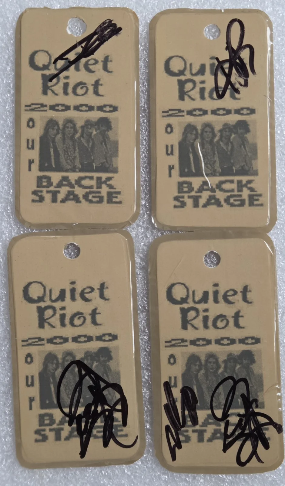 QUIET RIOT LOT OF 4 SIGNED PASSES BECKETT COA AUTOGRAPHED BAND PRESENT GIFT RARE, изображение 3