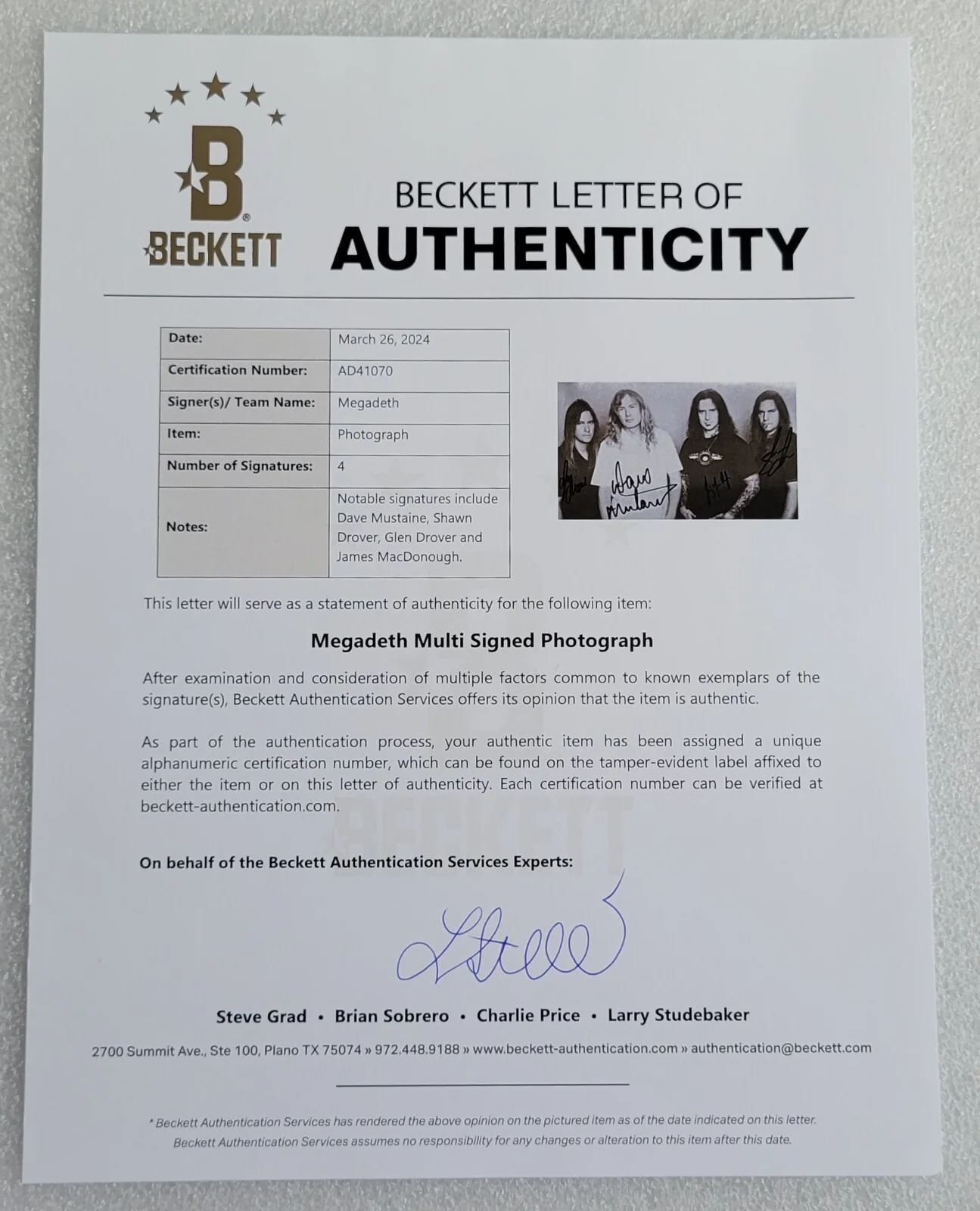 MEGADETH SIGNED PROMO PHOTO BECKETT LOA BAS COA AUTOGRAPHED BAND DAVE MUSTAINE, изображение 4