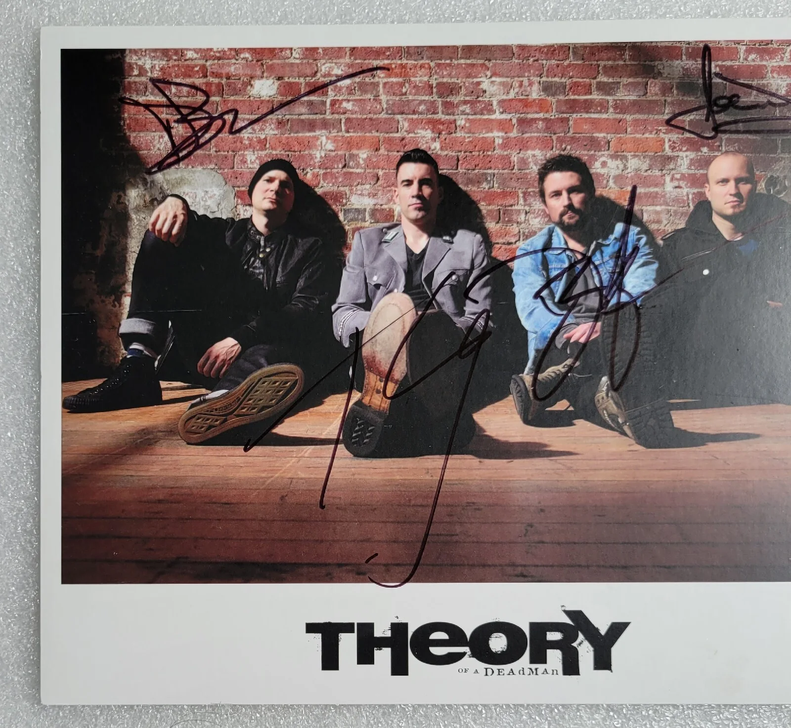 THEORY OF A DEADMAN SIGNED 8X10 PHOTO BECKETT BAS LOA COA MUSIC BAND AUTOGRAPHED, изображение 5
