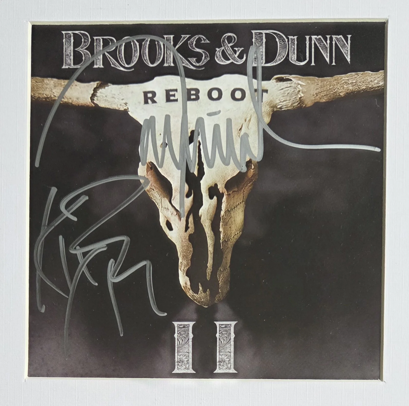 BROOKS AND DUNN AUTOGRAPHED BECKETT BAS COA SIGNED COUNTRY MUSIC CD DISPLAY, image 3