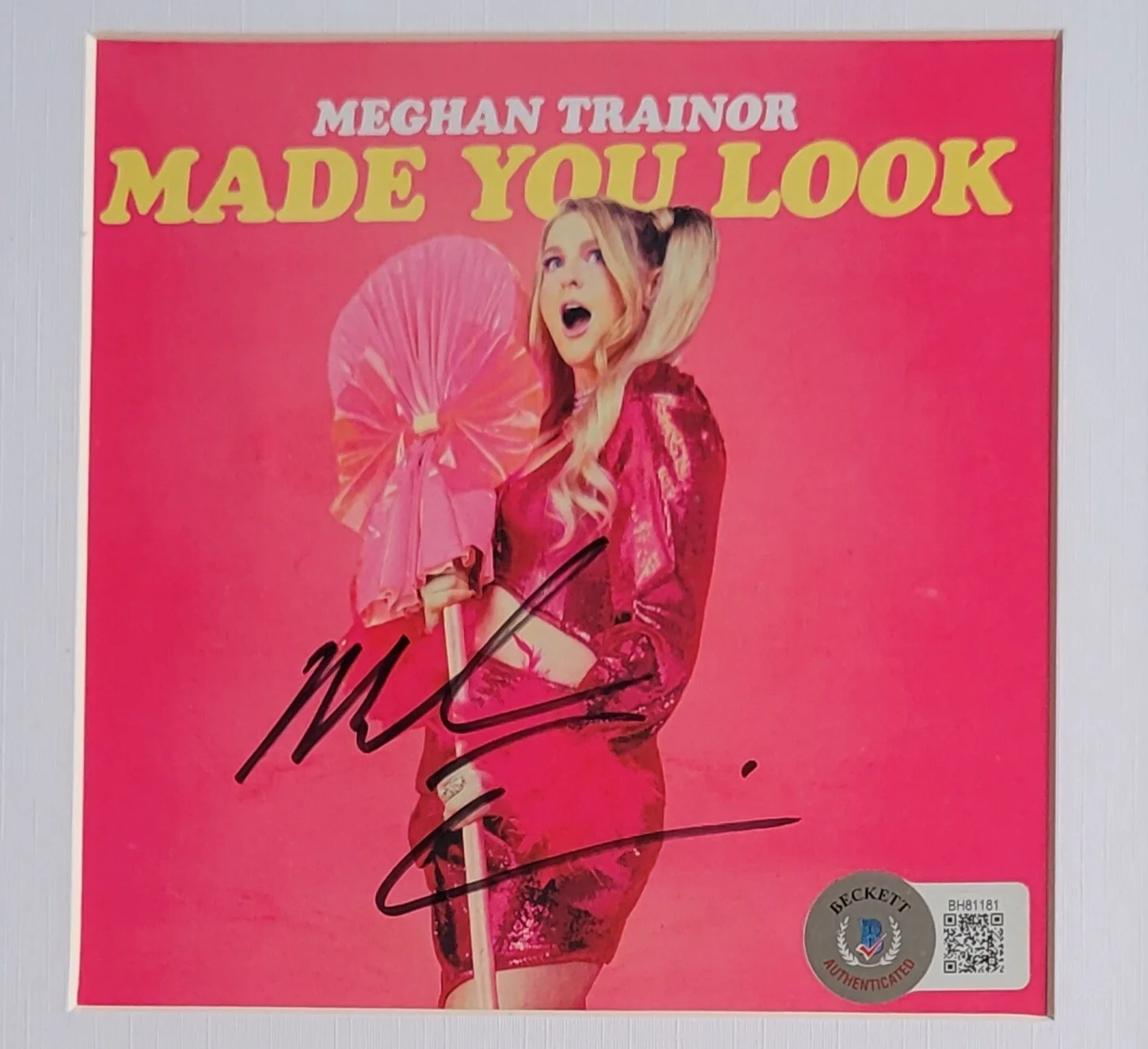 MEGHAN TRAINOR CD DISPLAY AUTOGRAPHED BECKETT BAS COA SIGNED POP MUSIC SINGER, image 3