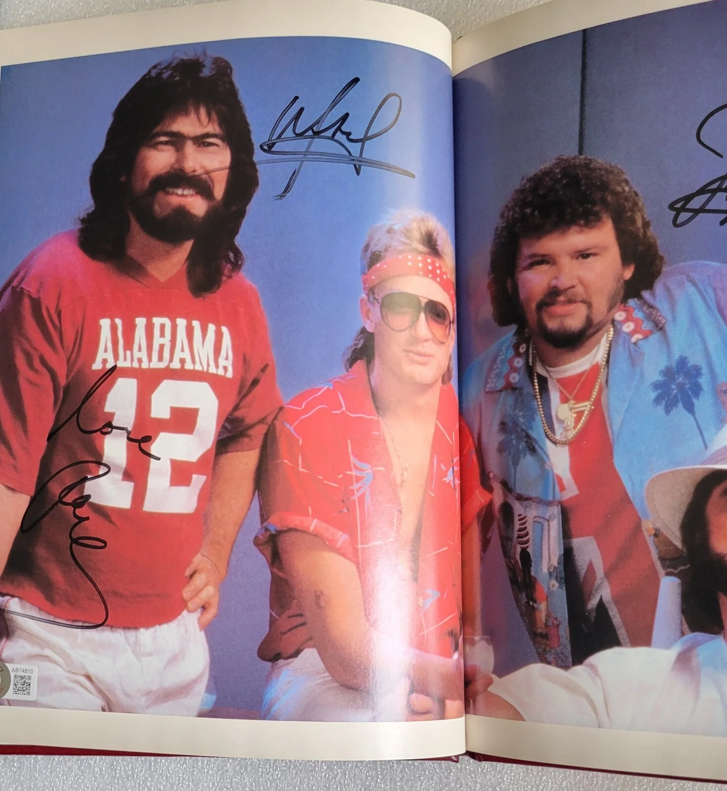 ALABAMA BAND SIGNED TOUR BOOK BECKETT LOA BAS COA MUSIC AUTOGRAPHED JEFF COOK, изображение 3