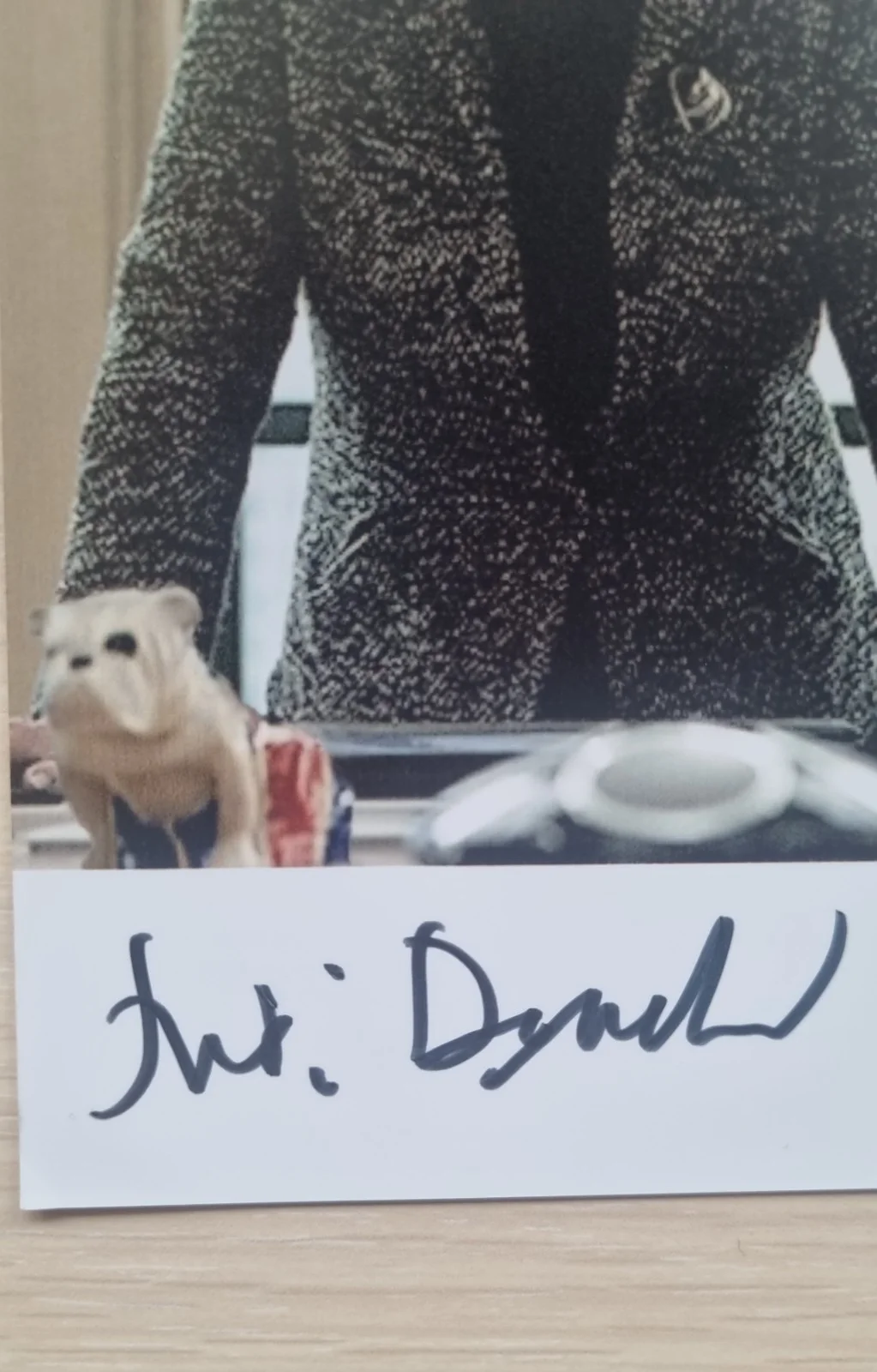 Dame Judi Dench — DAME JUDI DENCH SIGNED PORTRAIT, image 3