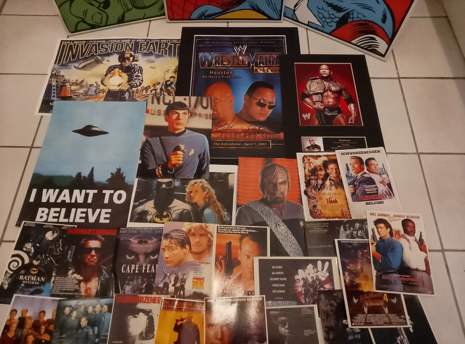 EPHEMERA - Large Collection Of Pop Culture Emphemra Memorabilia Man Cave Decor, изображение 3