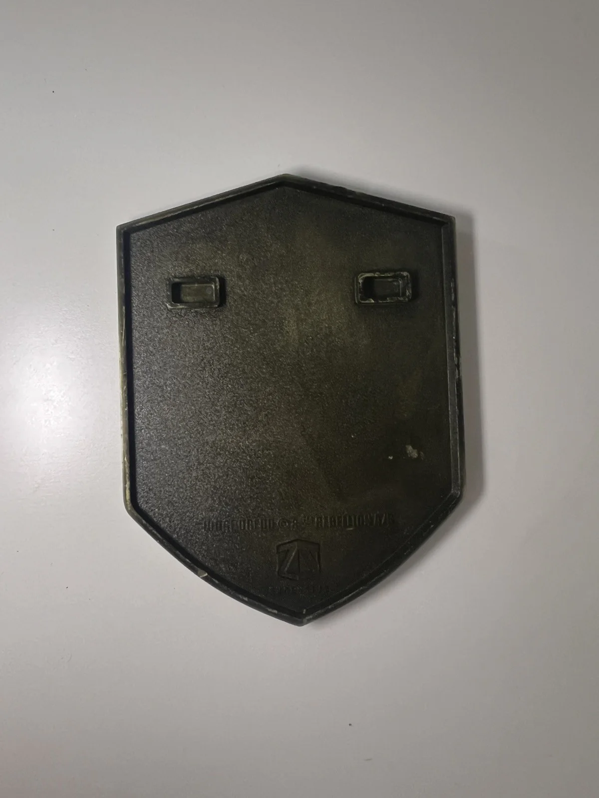 Judge Dredd metal badge with stand - zbox exclusive, image 4