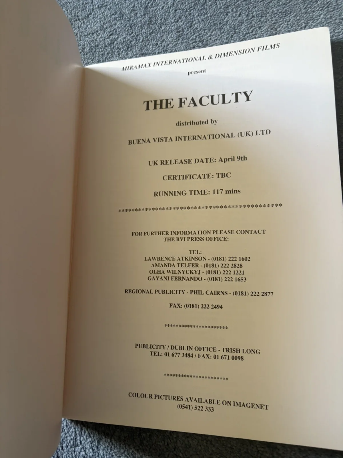 The Faculty UK Press Book kit card horror movie Film, изображение 5