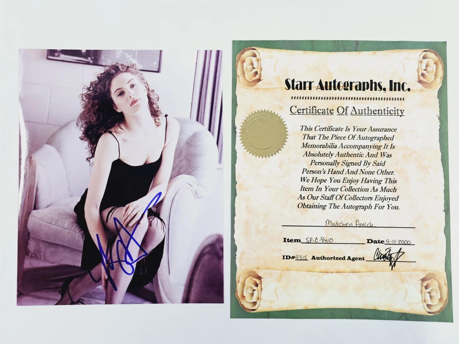 Madchen Amick — Madchen Amick Signed Autographed 8x10 Photo w/COA Pin-Up Glossy Risqué Picture, изображение 2