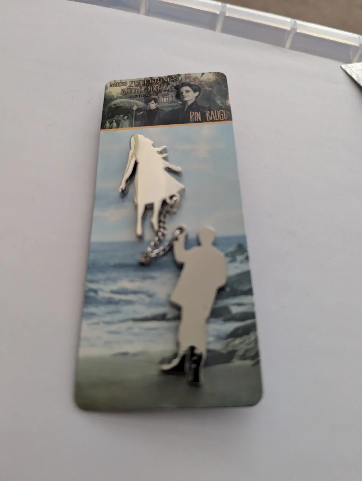 Miss Peregrine's Pin Badge 2016 Twentieth Century Fox, изображение 2