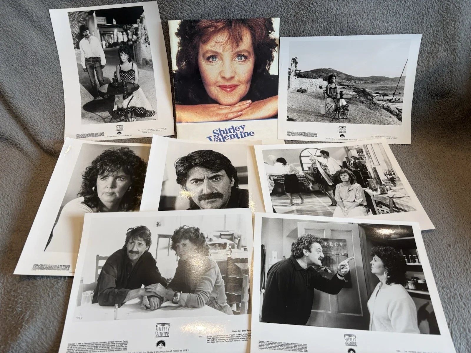 PROMOTIONAL MOVIE BROCHURES - PHOTOS - STICKERS - JAMES BOND - WILLOW - ABYSS, изображение 2