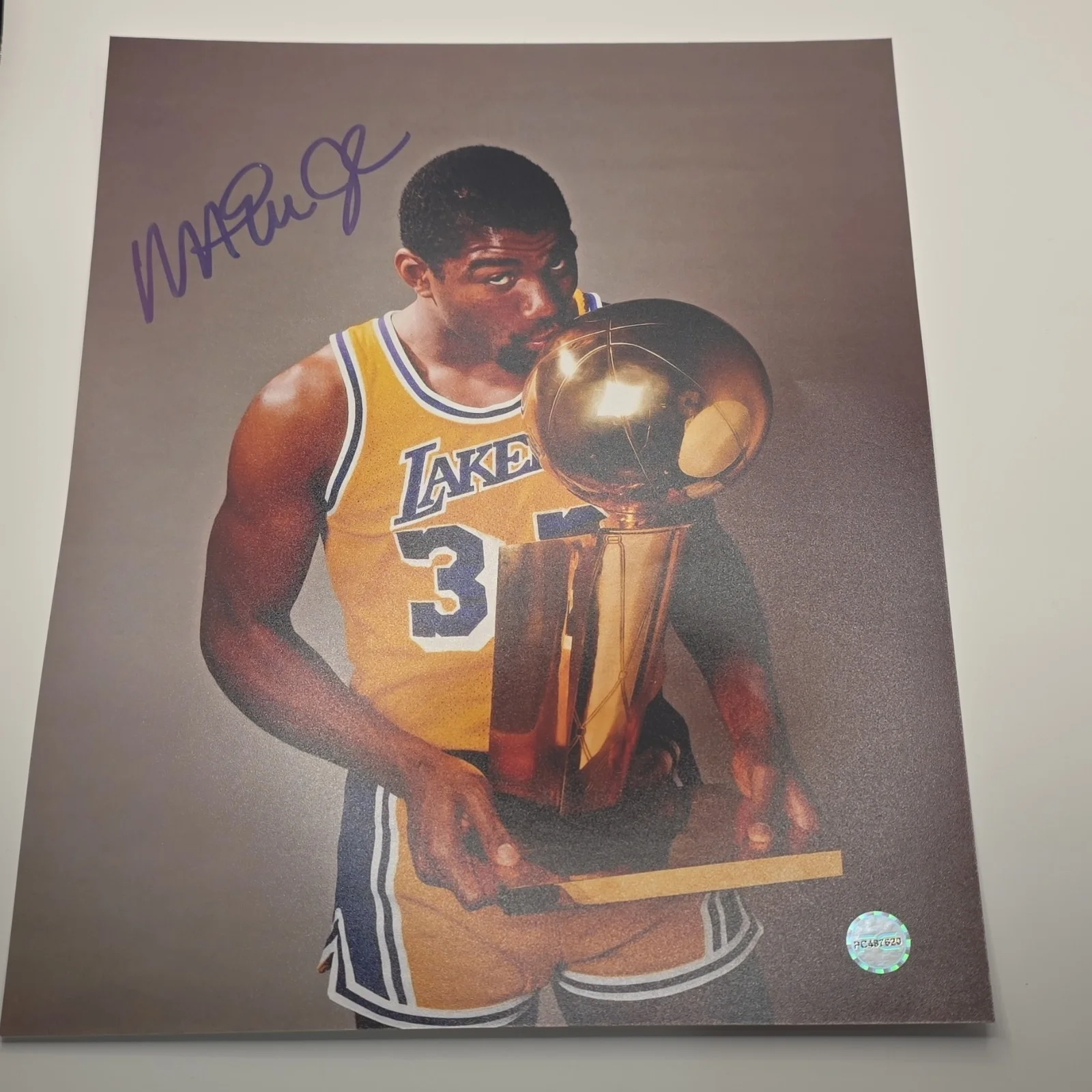 Magic Johnson — Magic Johnson Autographed 8x10 Signed Photo with Authentication COA LA Lakers, image 5