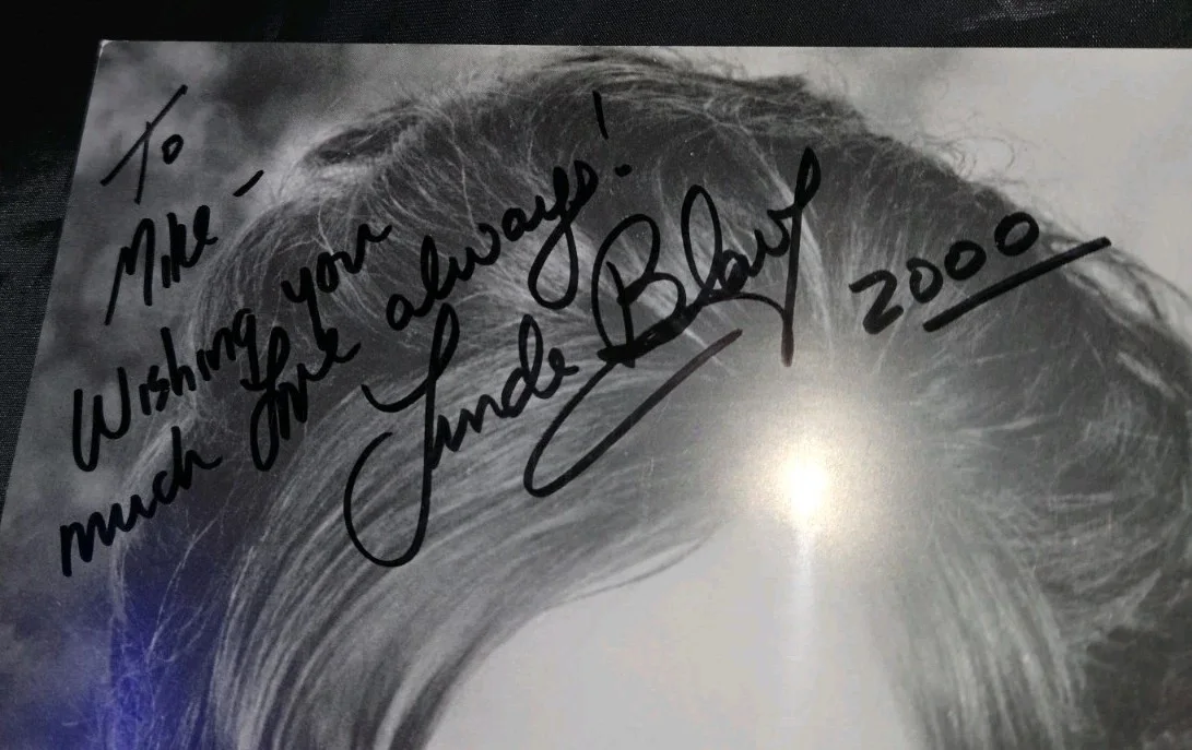 Linda Blair — LINDA BLAIR SIGNED 2000 HEADSHOT 8x10 PHOTO TO MIKE JSA COA EXORCIST REGAN MODEL, изображение 2