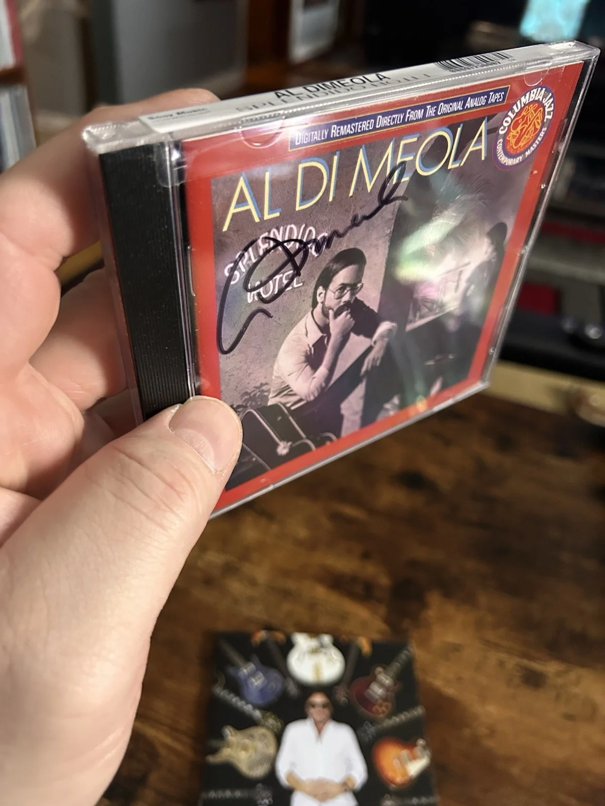 Al DI Meola -Splendido Hotel(Signed CD Case/unopened) Bonus Gtr Collection Book, изображение 4