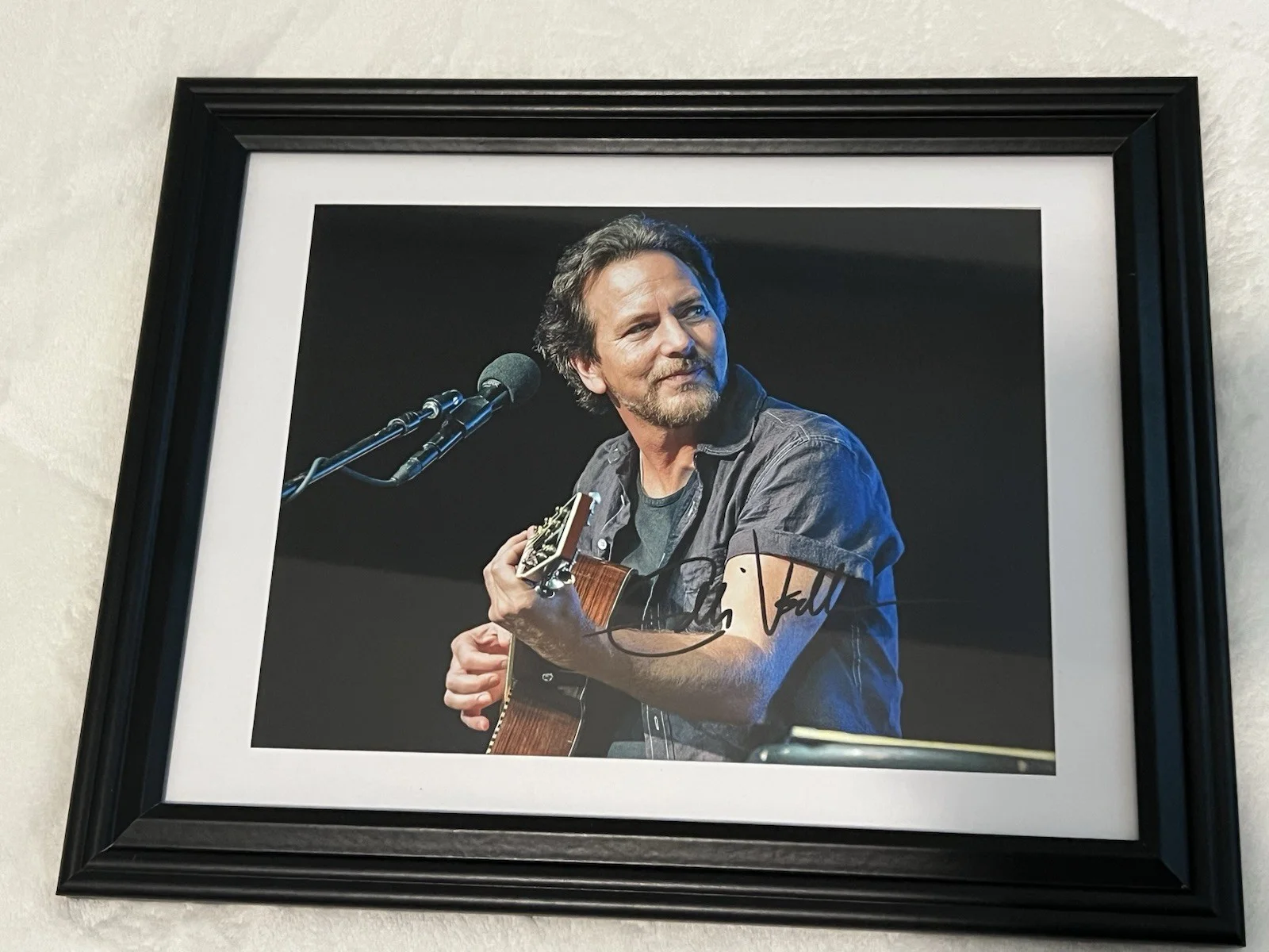 EDDIE VEDDER Framed Autographed signed 8 X 11.5 photo Pearl Jam, изображение 3