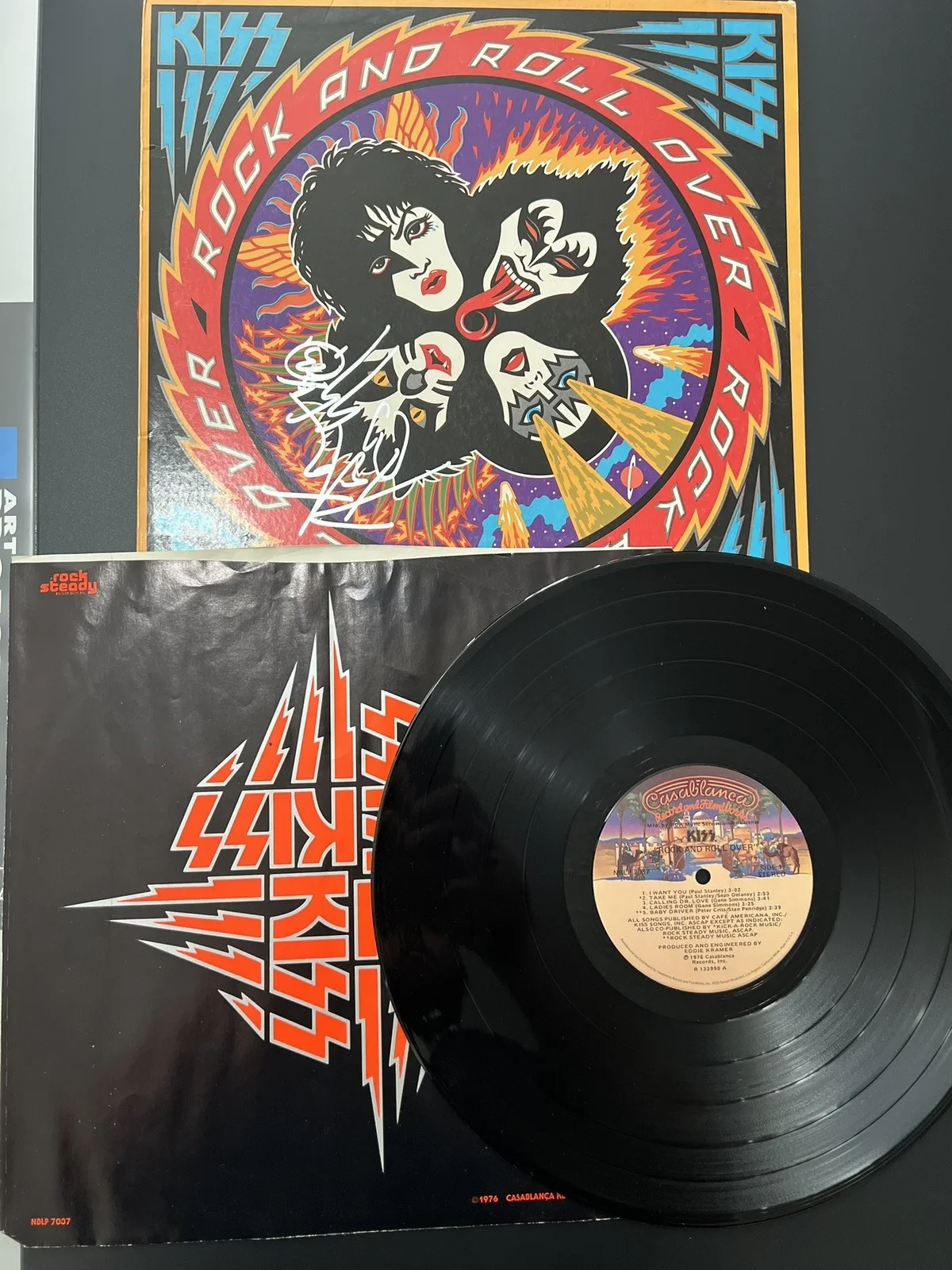 KISS Signed Vinyl PETER CRISS Rock And Roll Over w/ Teardrop missprint, изображение 3