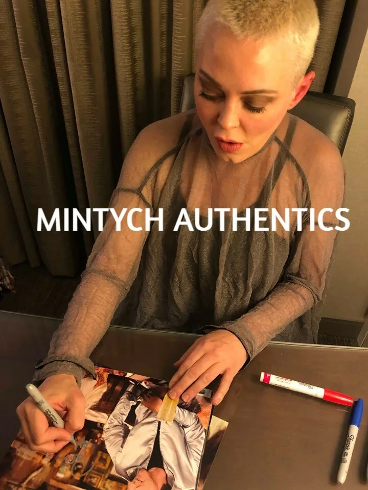ROSE MCGOWAN — Rose McGowan autographed signed 8x10 photo The Doom Generation Beckett COA, изображение 3