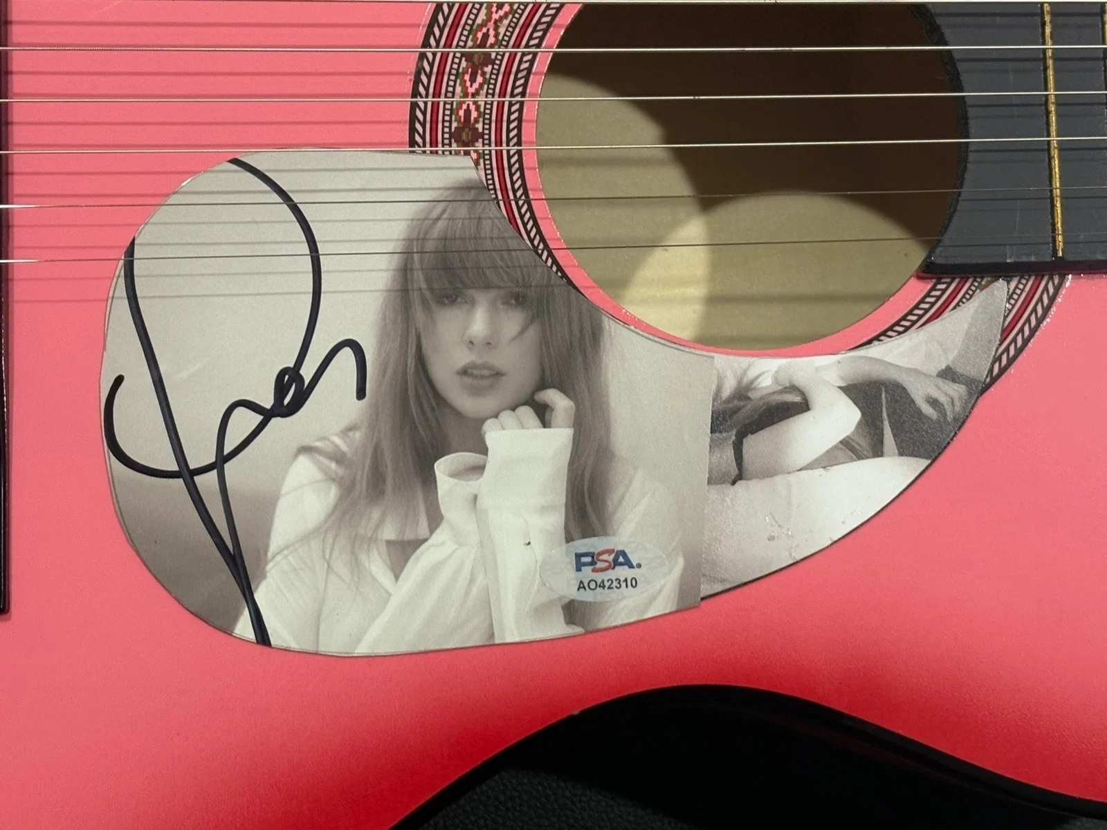 Taylor Swift Signed 38" Pink Acoustic Guitar (PSA), image 4