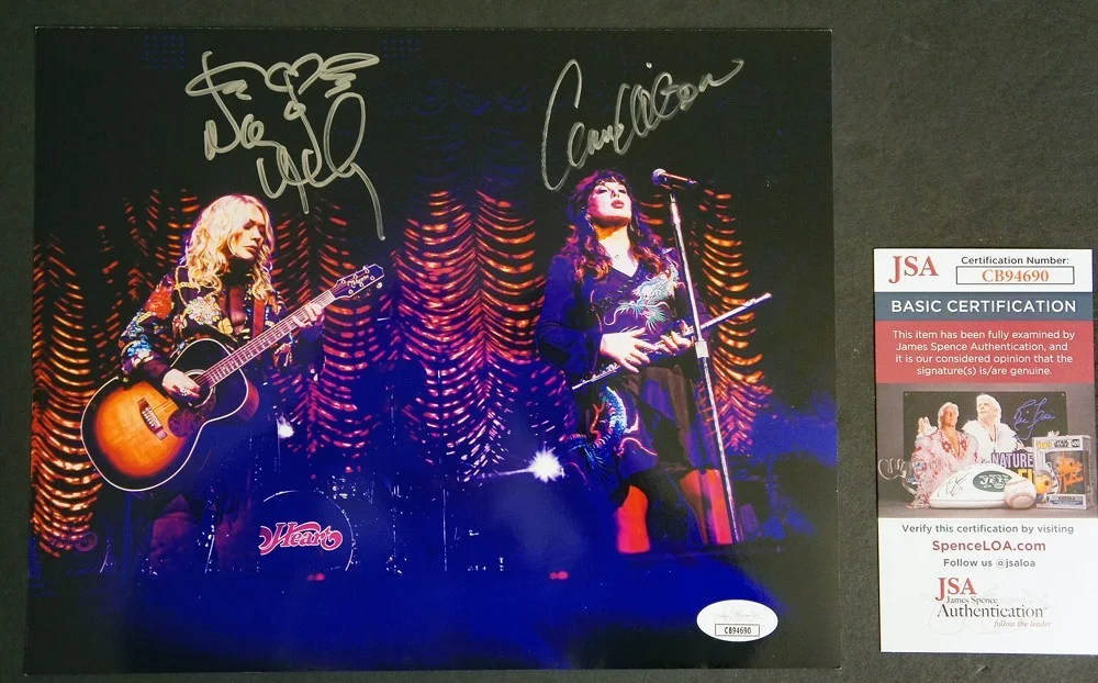 JSA Certified! ANN & NANCY WILSON (Heart) SIGNED Conceret Photo!, изображение 3