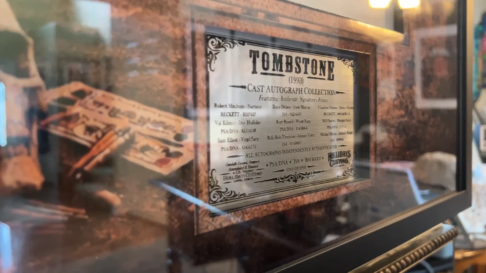 Mitchum, Delany, Heston, Kilmer, Russell, Paxton, Elliott, Thornt — Tombstone (1993) Cast Signed Display Russell Kilmer Elliott Paxton Biehn PSA JSA, изображение 2