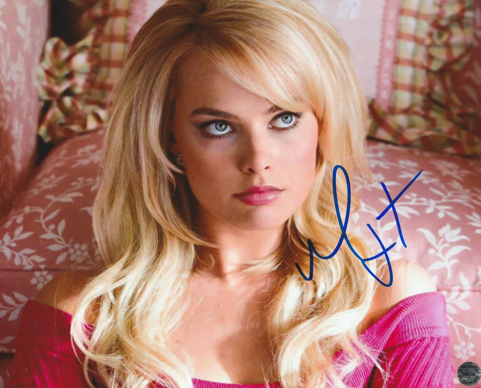 Margot Robbie — Margot Robbie Signed Autographed The Wolf of Wall Street 8x10 Photo with COA