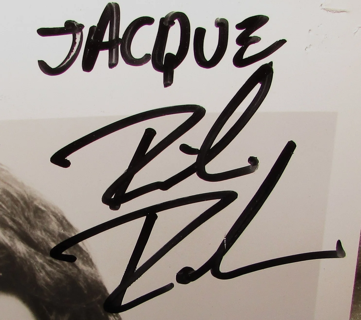 MTV HOST & 1980s SINGER RIKI RACHTMAN AUTOGRAPHED 5" X 7" B & W PHOTOGRAPH, изображение 2