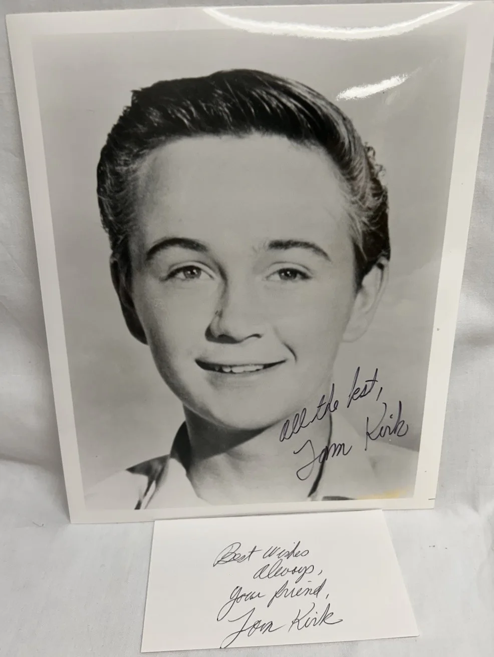 Tom Kirk — Tom Kirk American Actor 10 x 8” B/W Picture & Index Card Signed, изображение 2