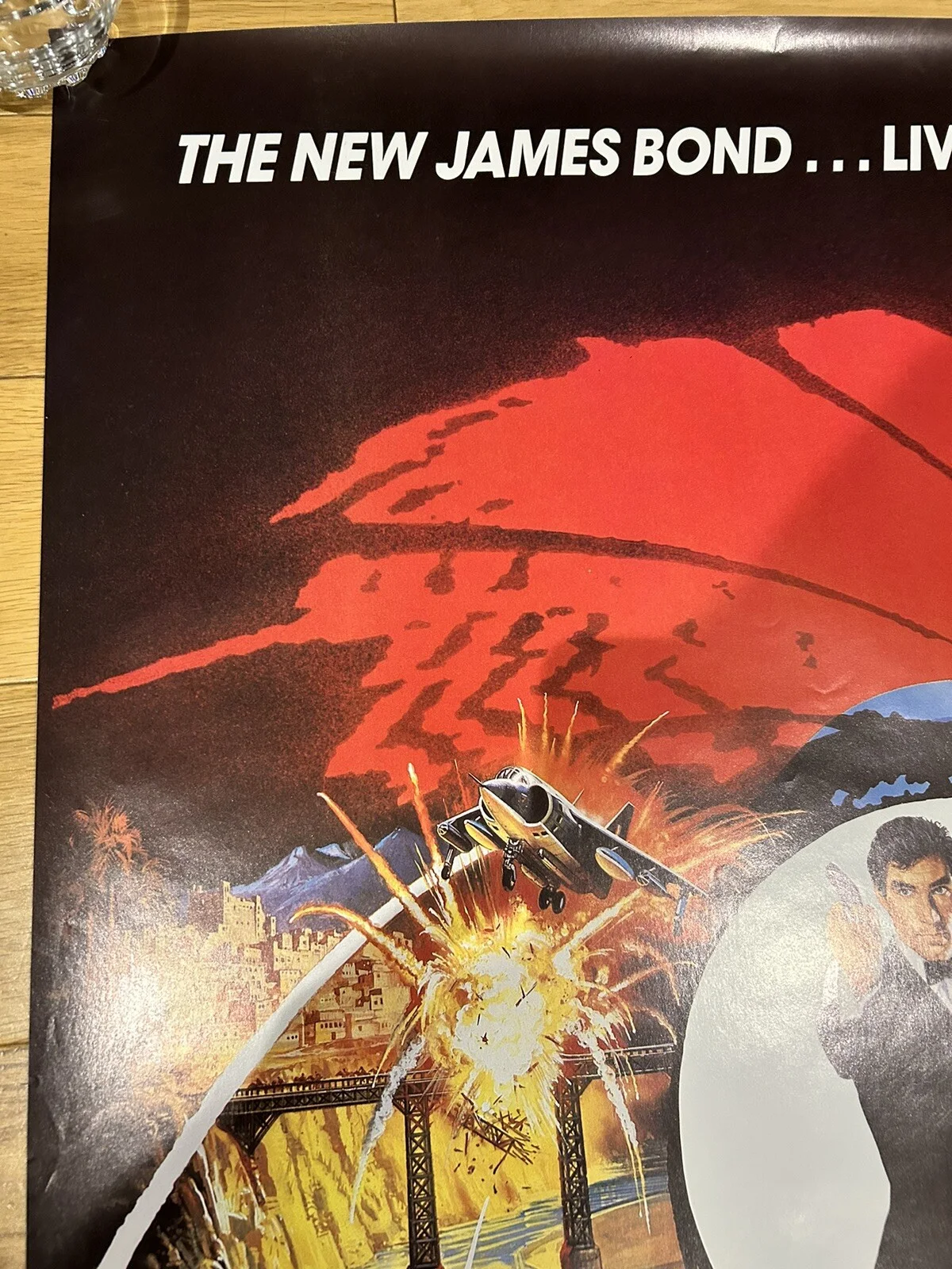 The Living Daylights 1-sheet / ORIGINAL / MINT, image 2