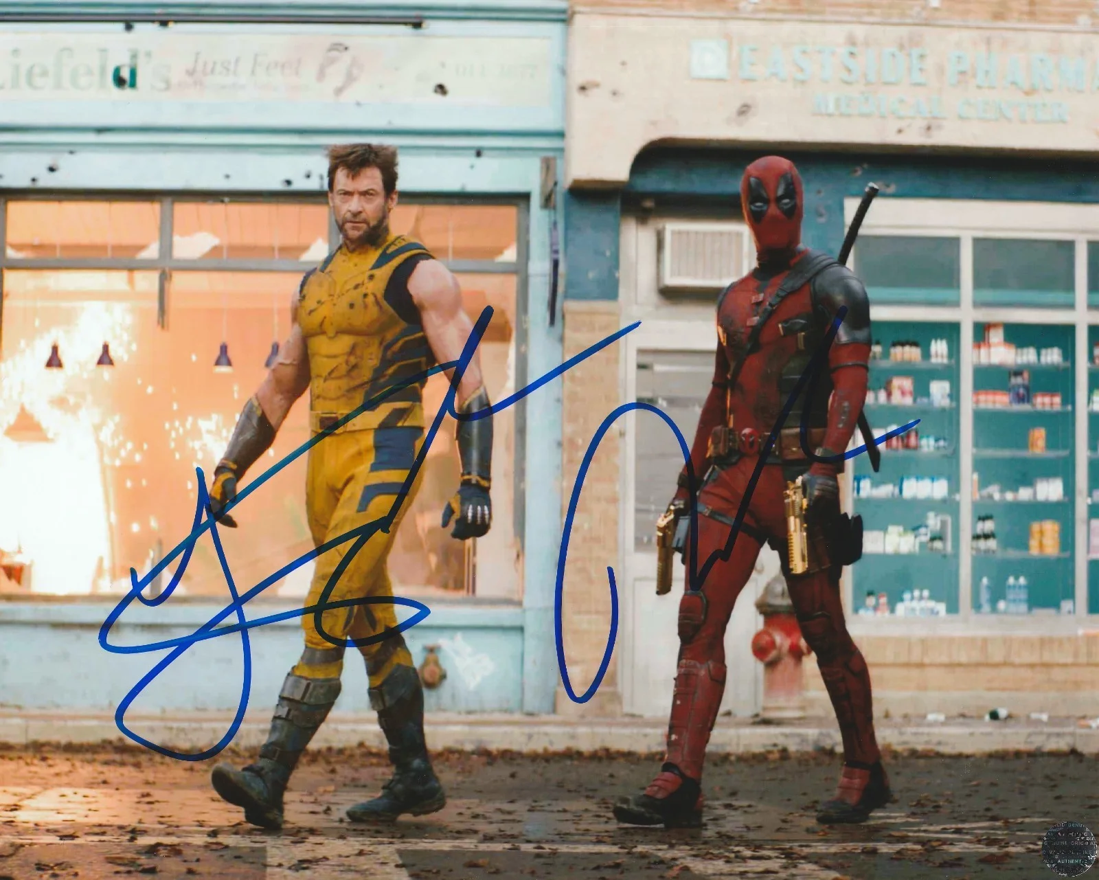 Ryan Reynolds & Hugh Jackman — Hugh Jackman & Ryan Reynolds Dual Signed Deadpool & Wolverine 8x10 COA-Hologram